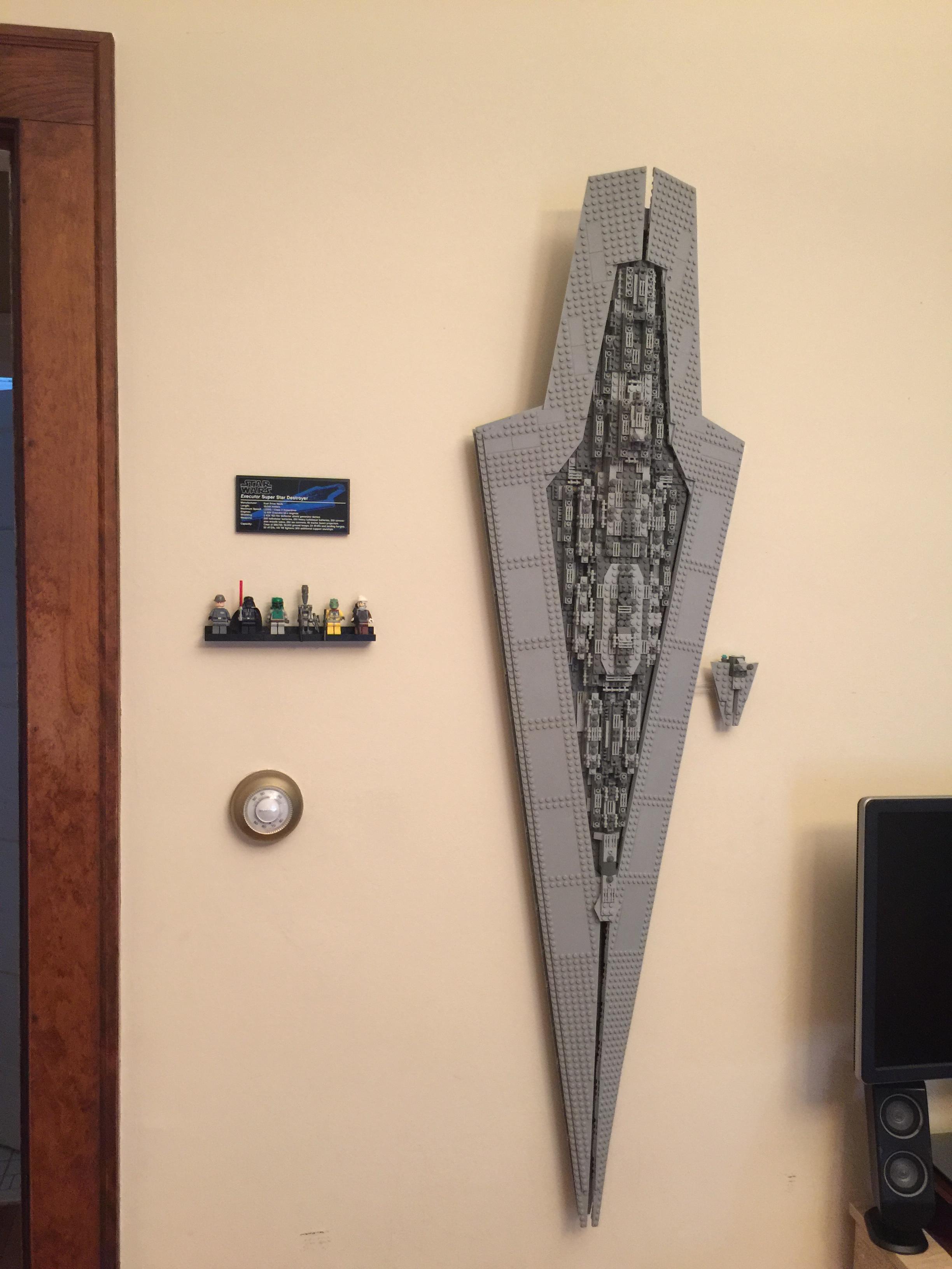 So I think I've finally found a way to display my Super Star Destroyer
