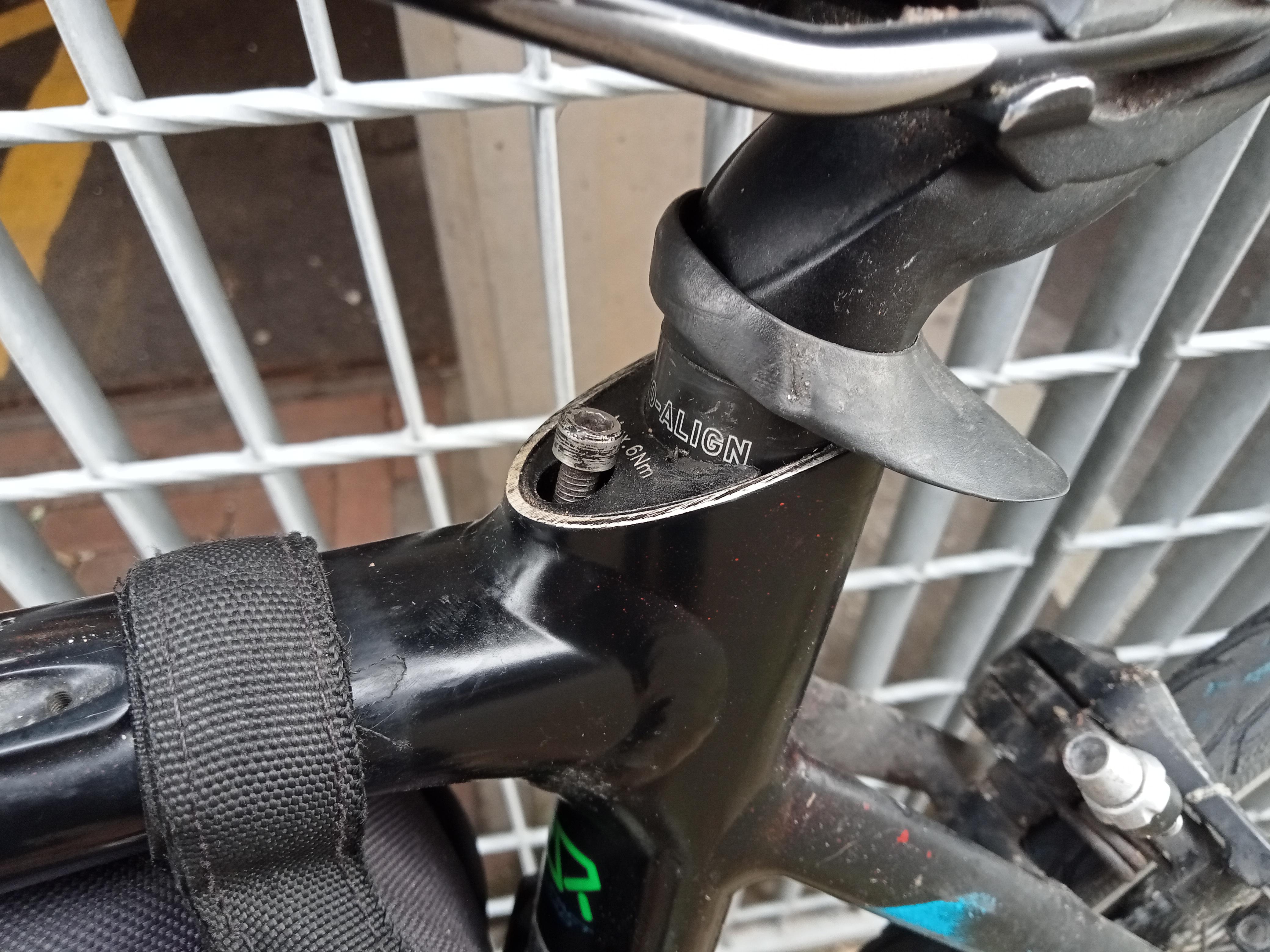 Giant contend SeatClamp problem. Someone overtightened the bolt and