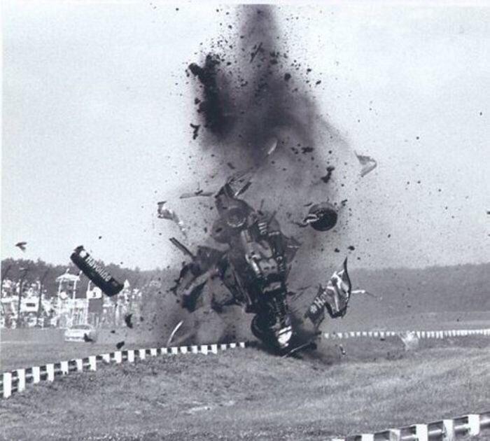 Davey Allison Helicopter Crash Pictures / helicopter crashing into
