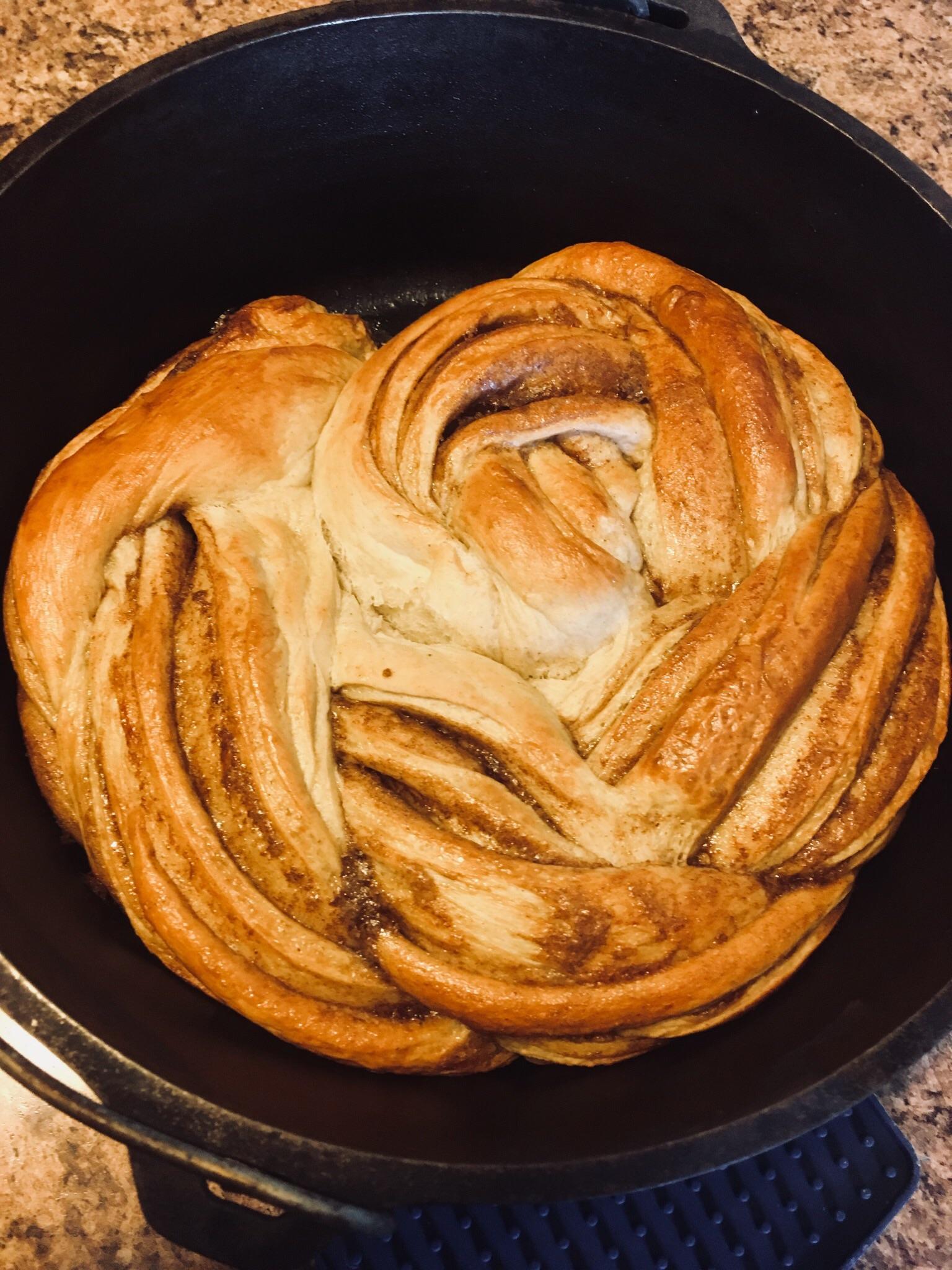 Cinnamon bread in cast iron r/Baking