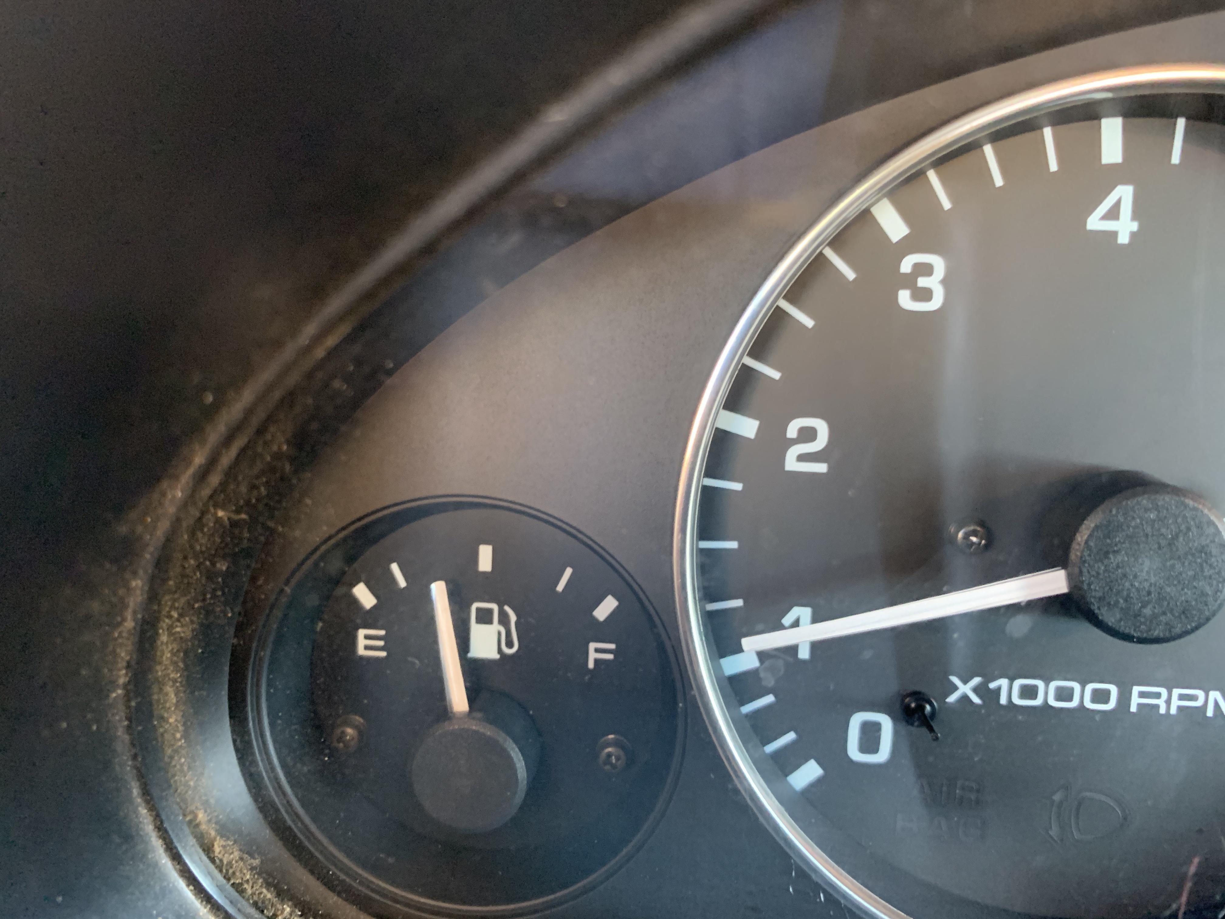 Does the gas gauge line mean a quarter or 1/8 tank? I’ve been confused