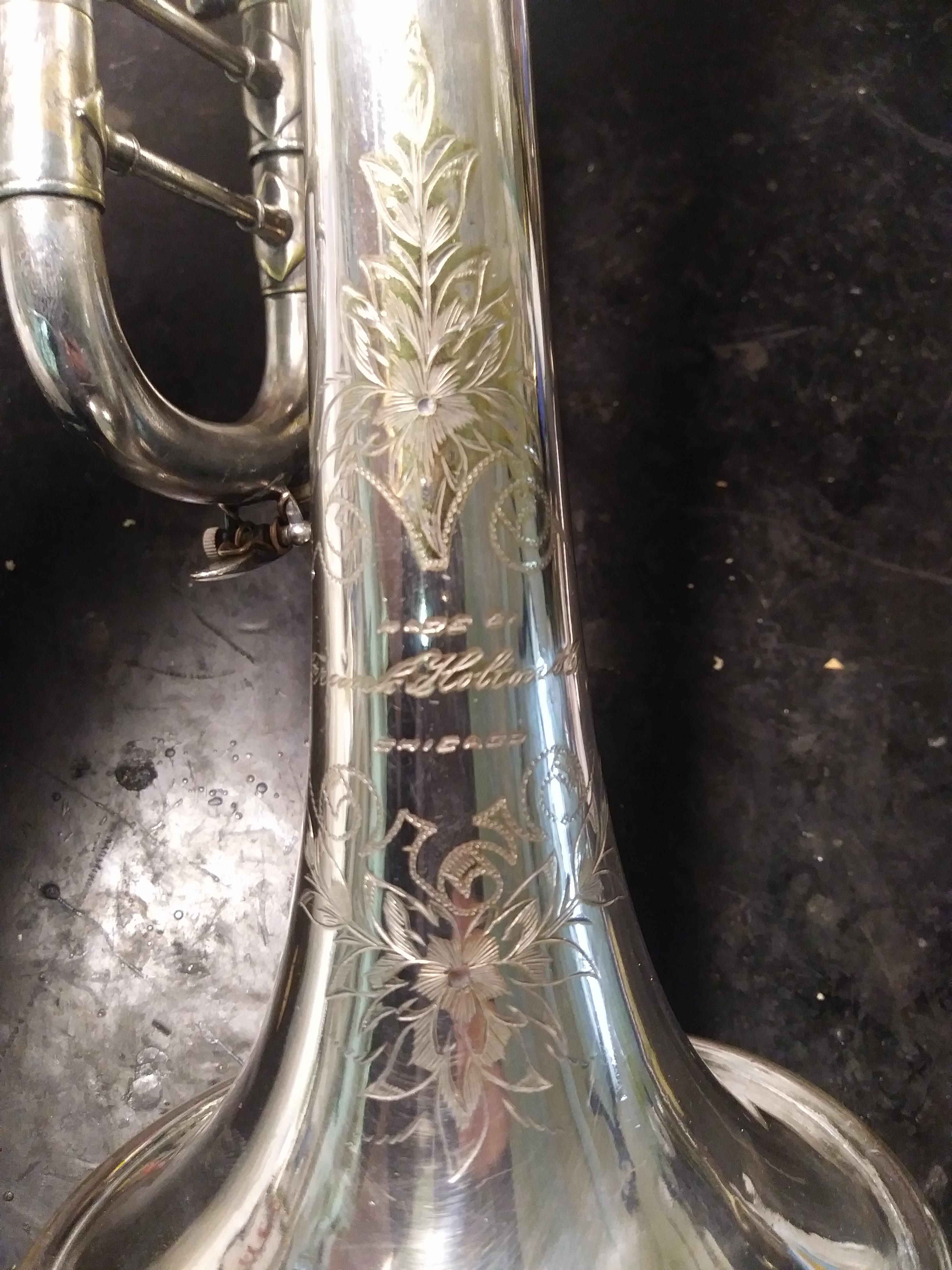 The engraving on this 1916 Holton horn is beautiful. r/trumpet