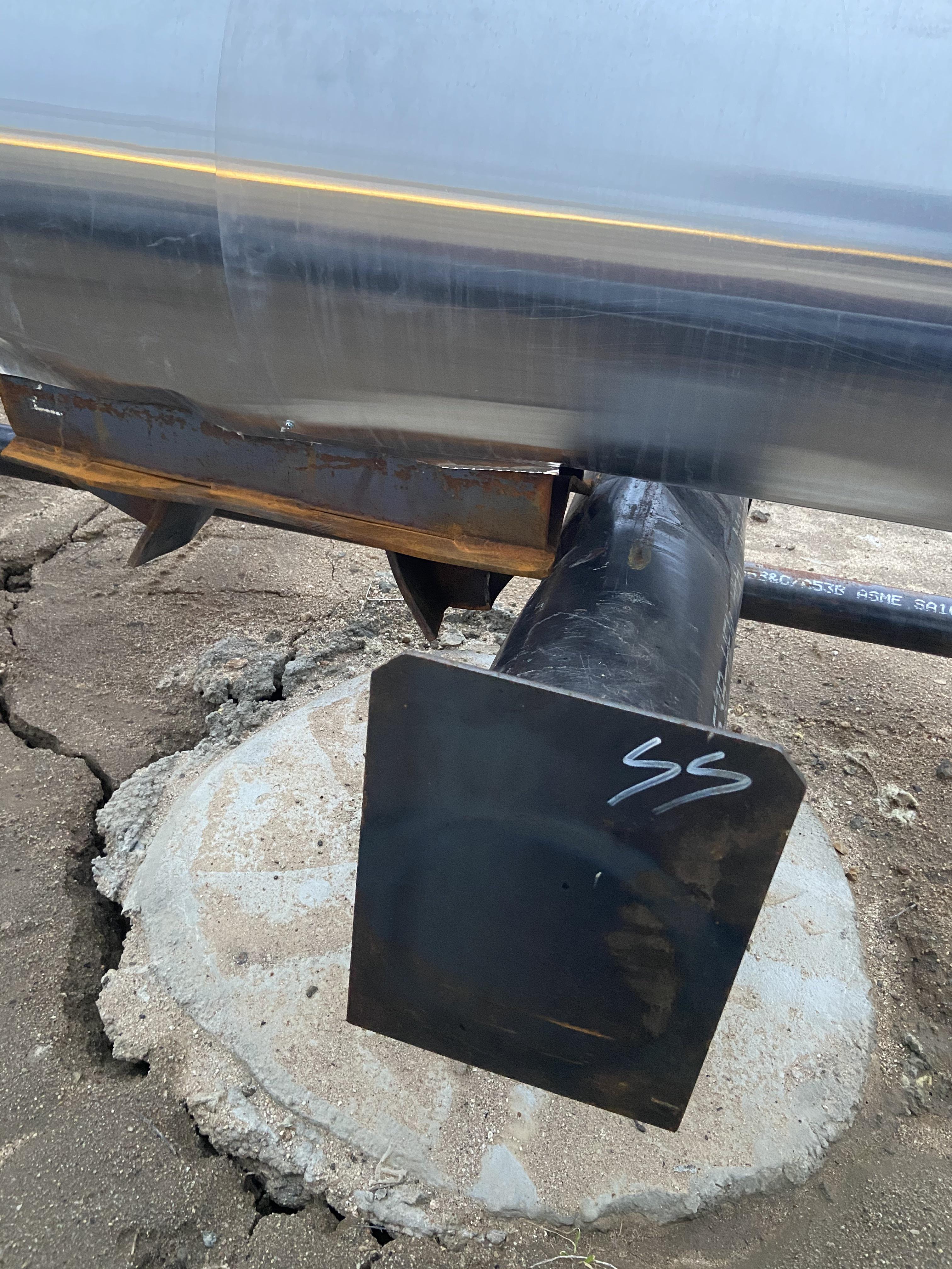 Is there a chart or formula that would show me how much pipe expands