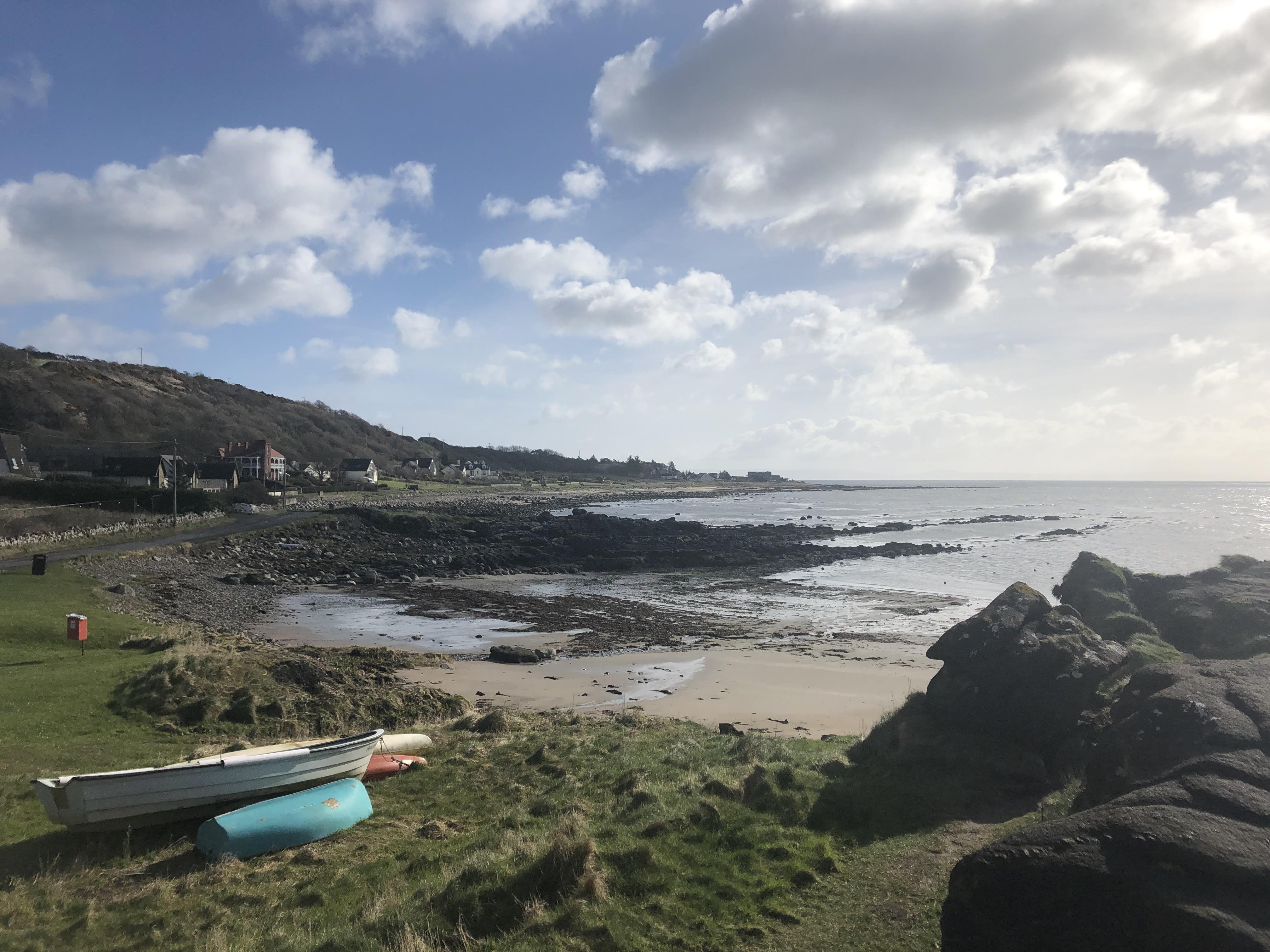Further adventures on the Isle of Arran , Kildonan beach. r/Scotland