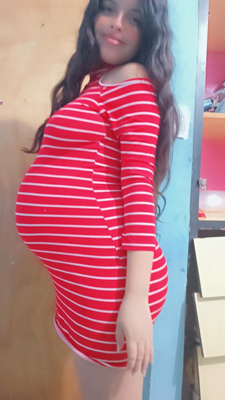 33 weeks It's almost over r/pregnantbeauties