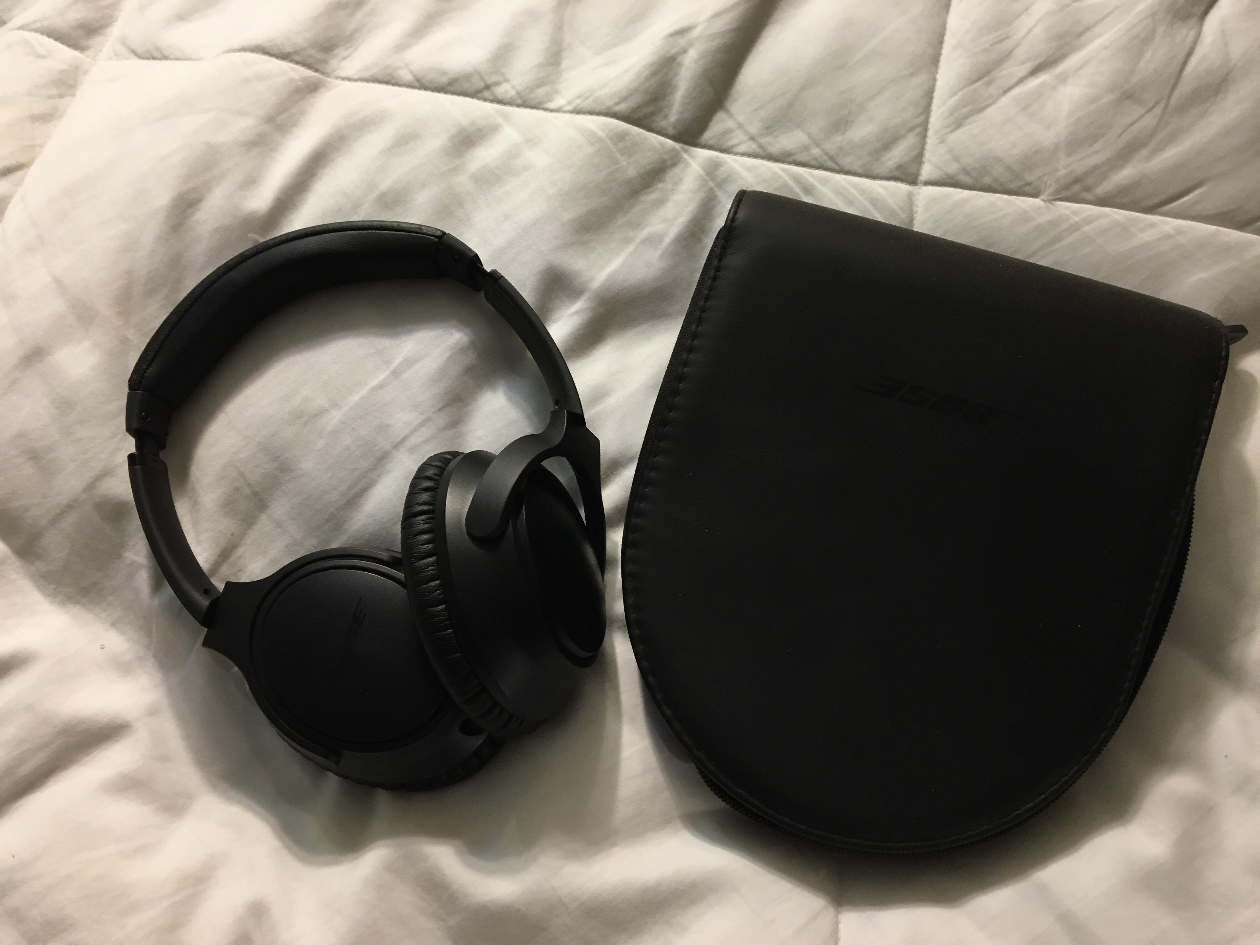 What are these headphones? (Wired, no noise cancellation) r/bose