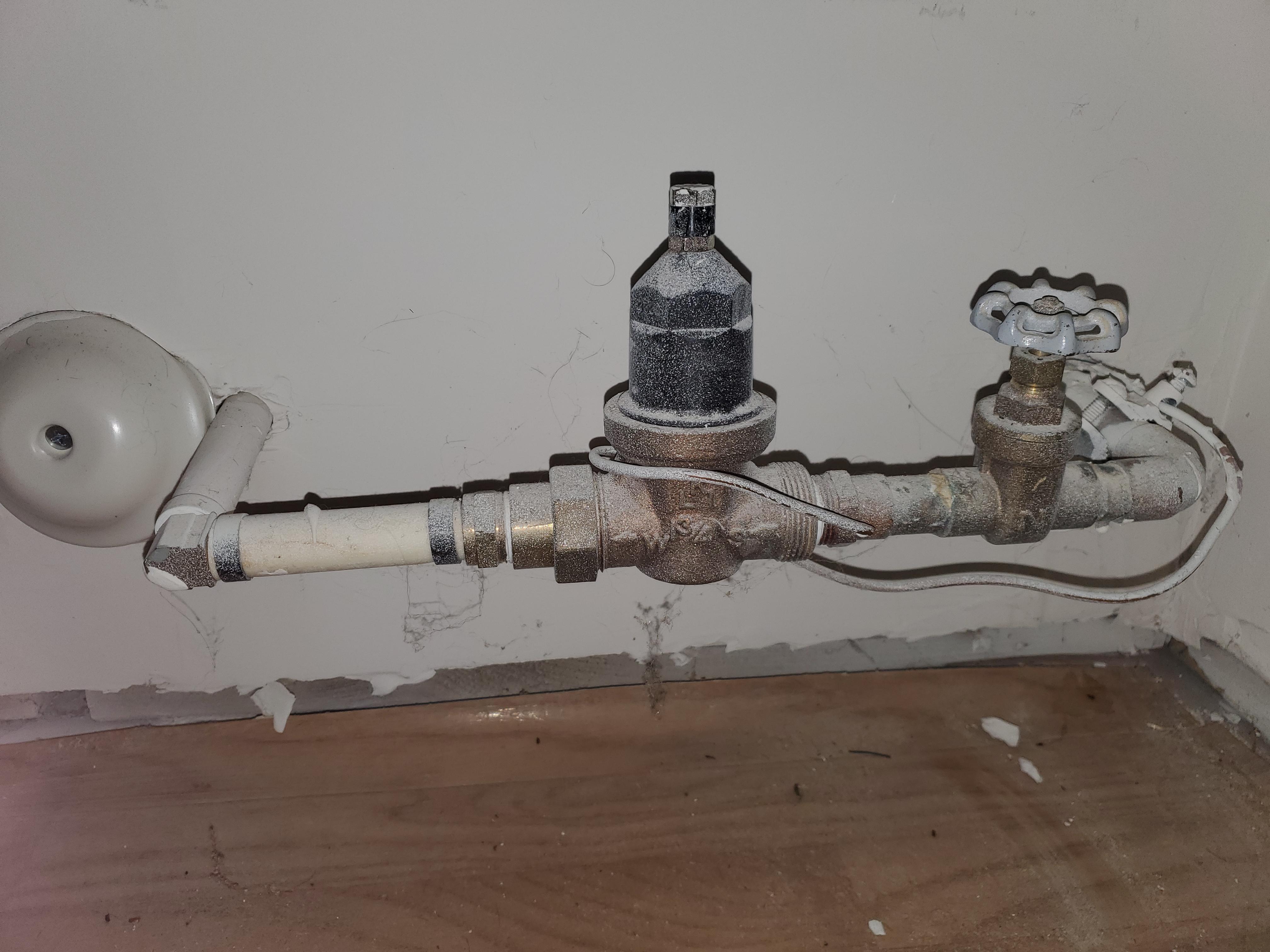 water pressure reducing help r/Plumbing