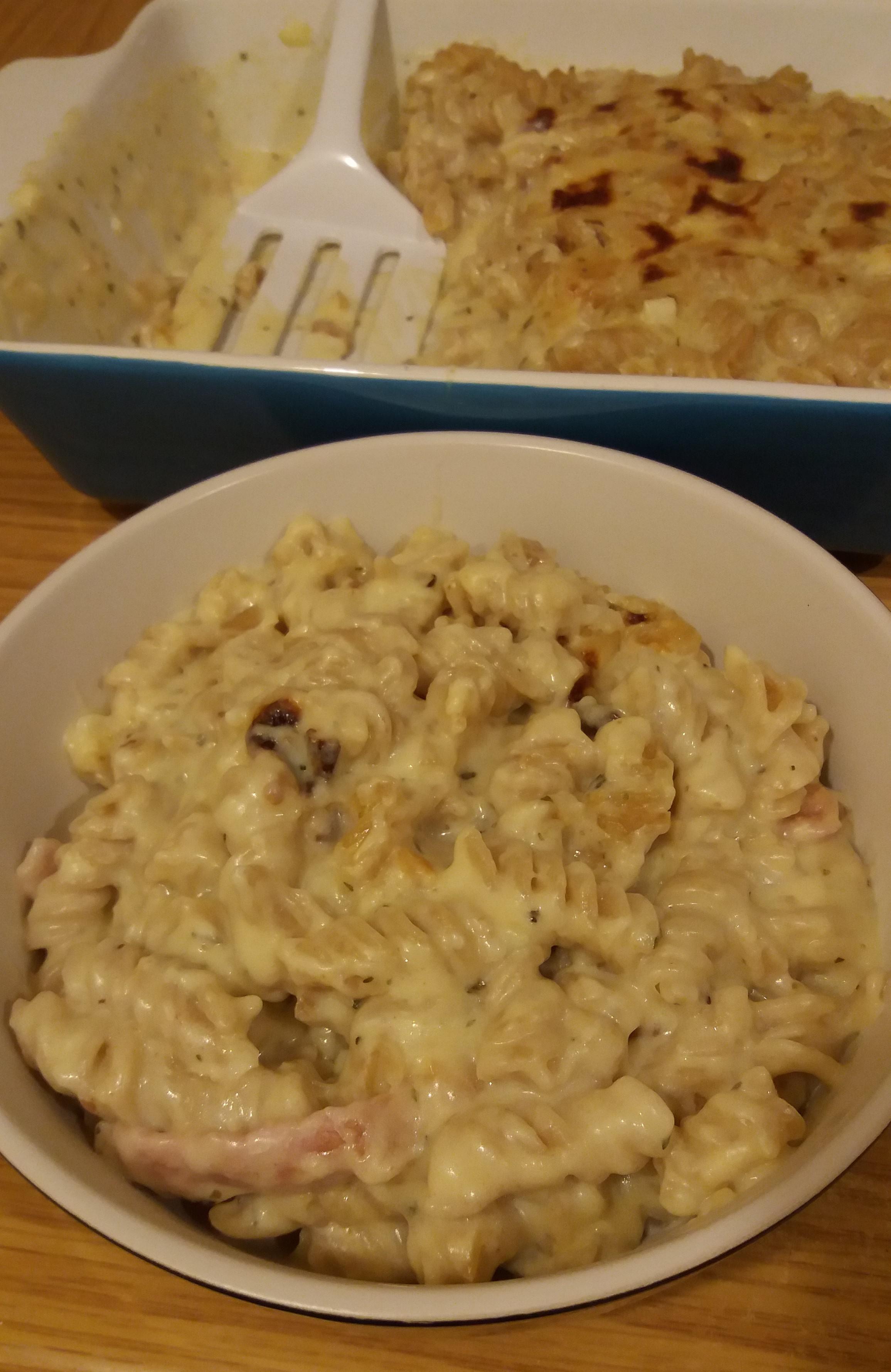 [Homemade] Mac and Cheese (made with Wholewheat Fusilli, Mature Cheddar