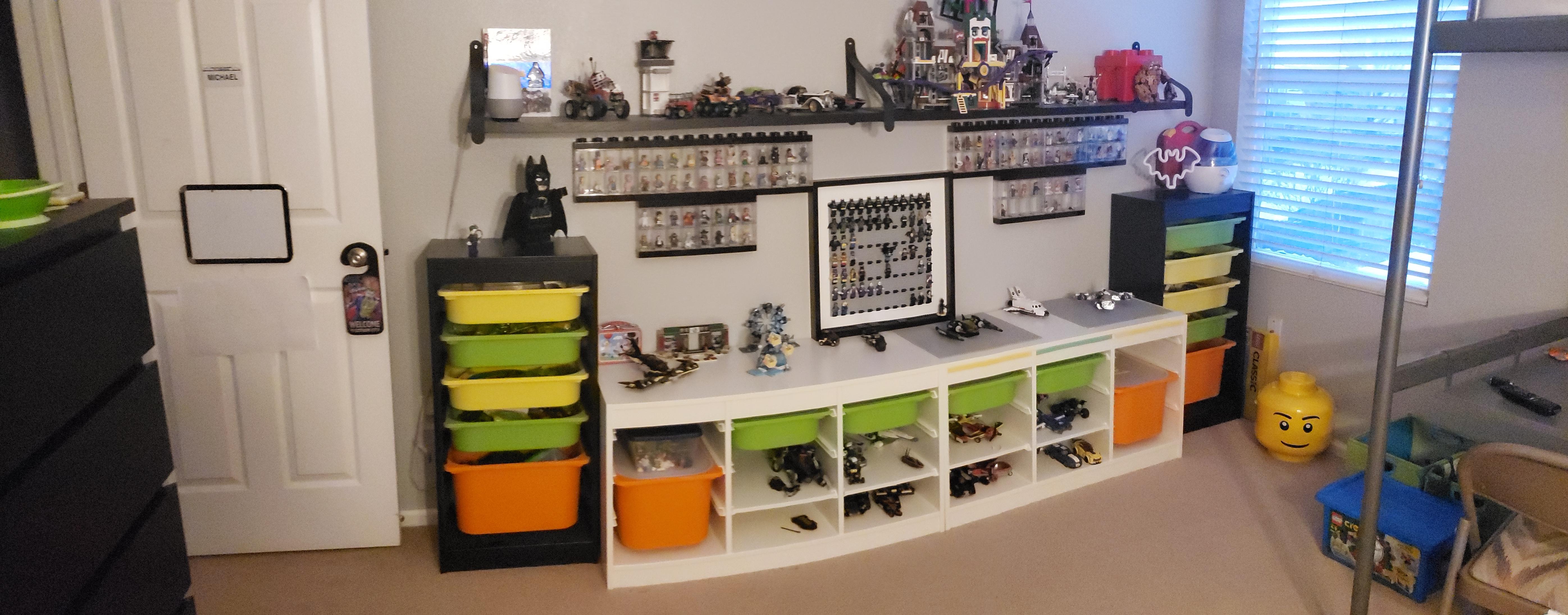 Updated the boys Lego play area r/lego