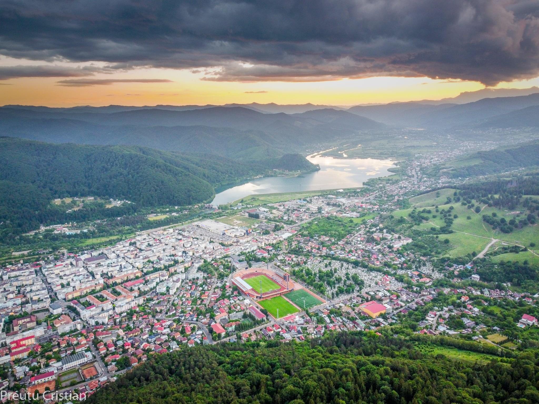 PiatraNeamt, Romania. r/CityPorn