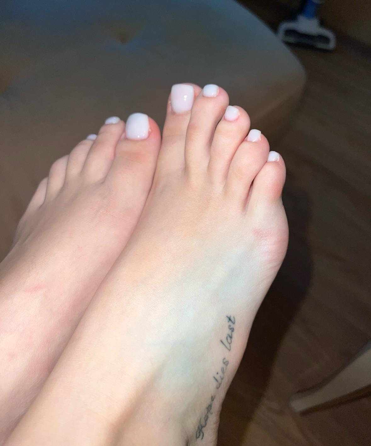 foot_bukkake
