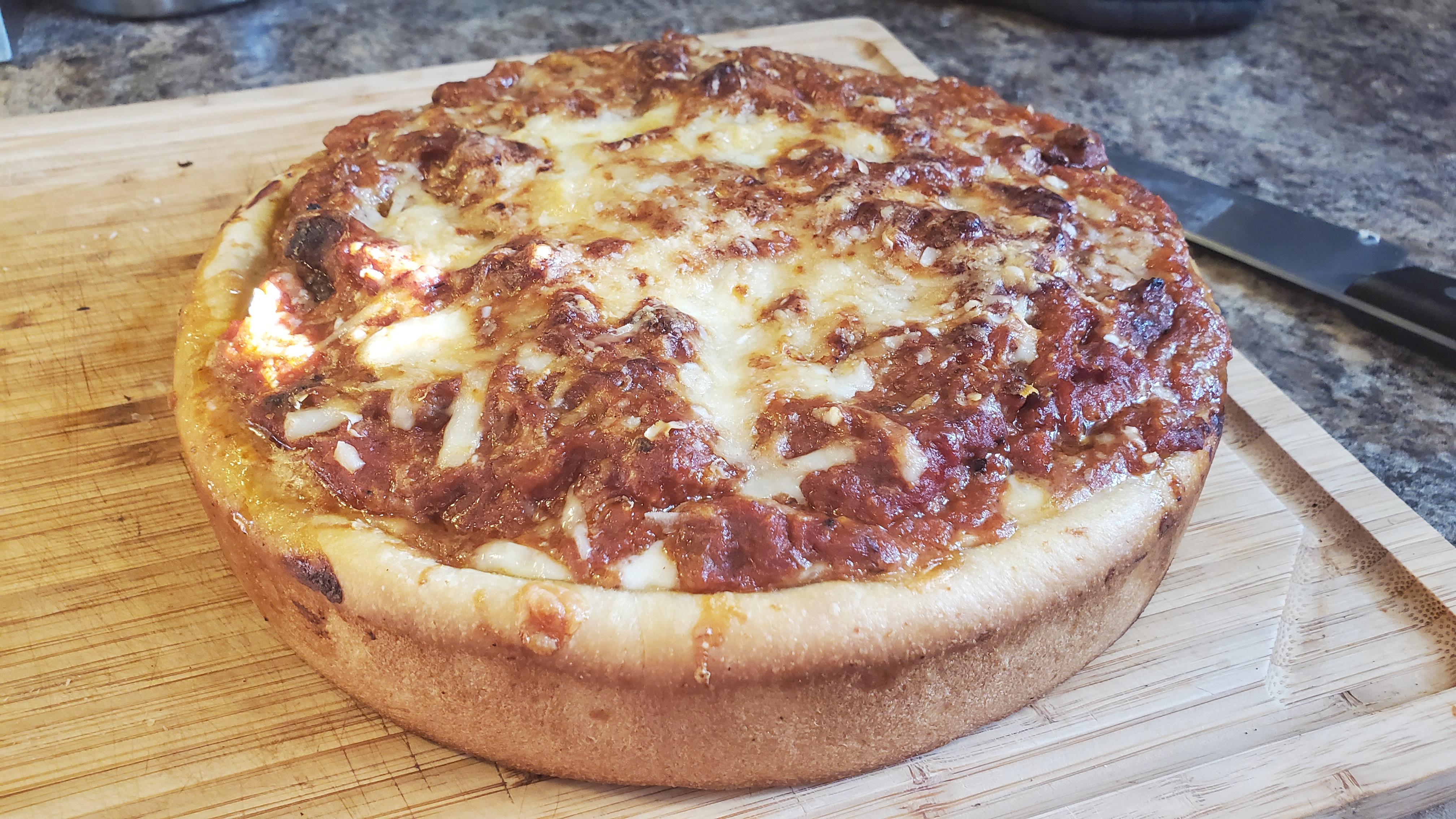 [Homemade] Chicago deep dish meatball + mushroom pizza. r/food