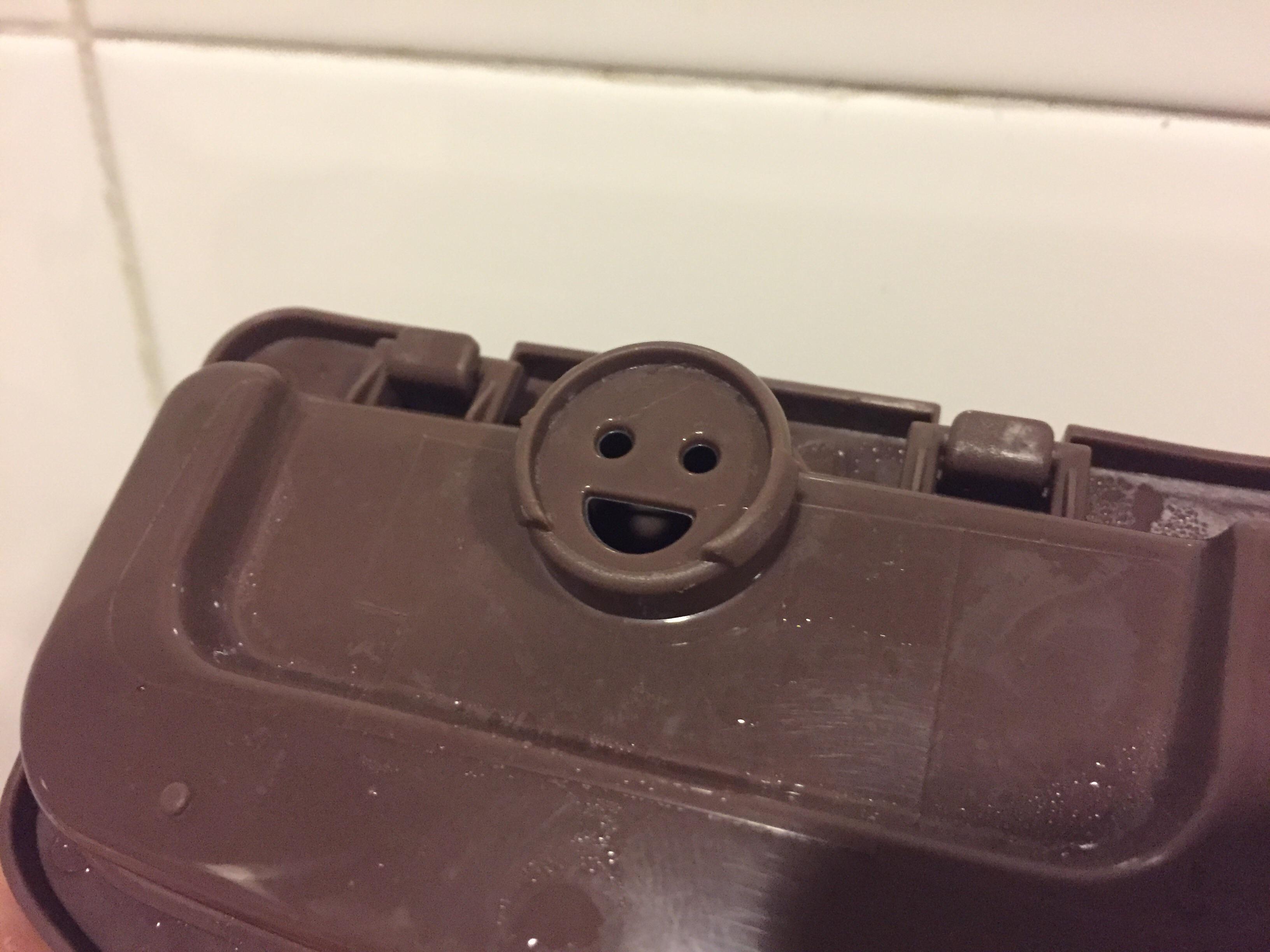 Rice cooker vent is happy with his haircut r/ThingsWithFaces