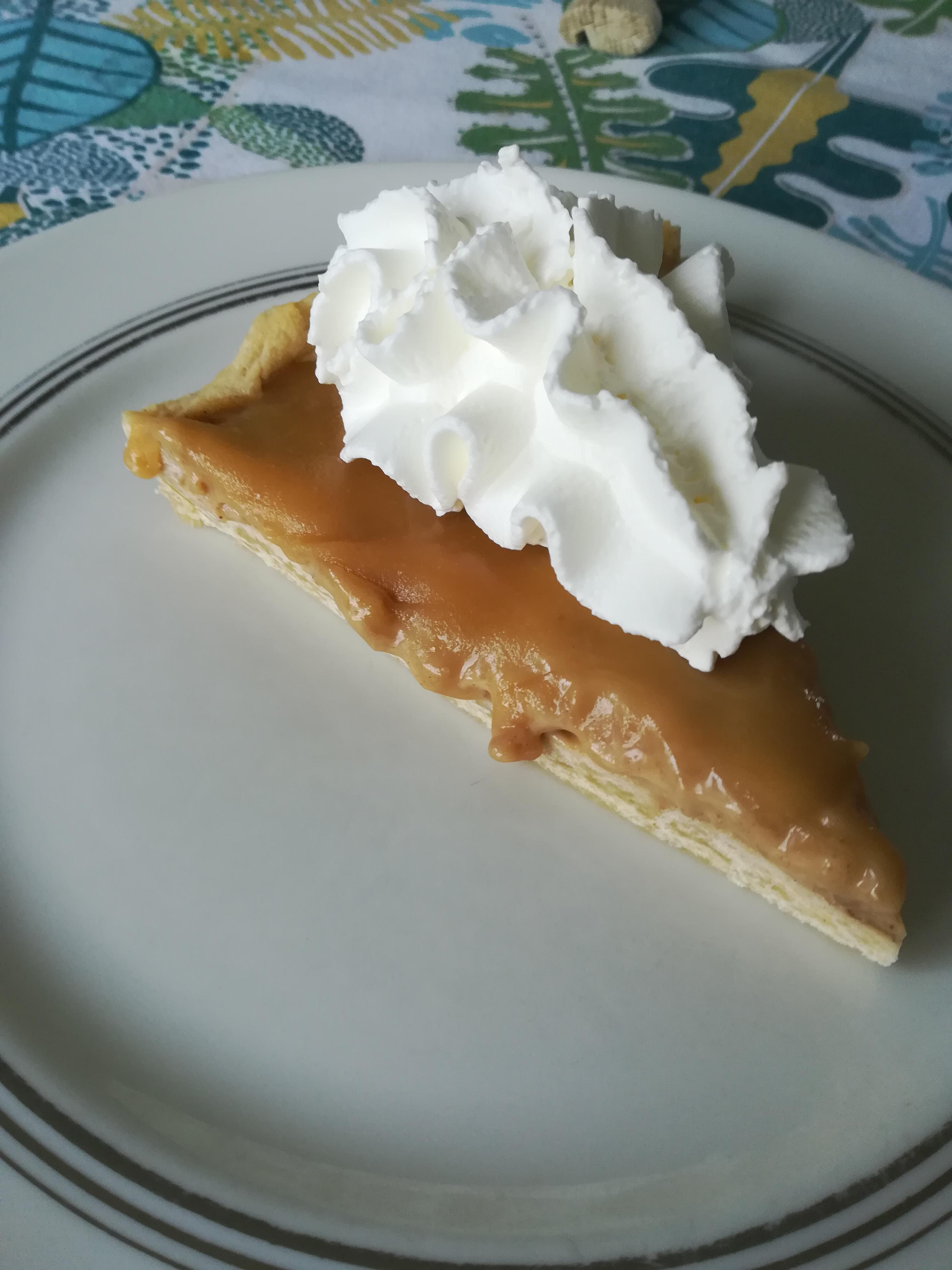 [Homemade] Undertale's butterscotchcinnamon pie r/food