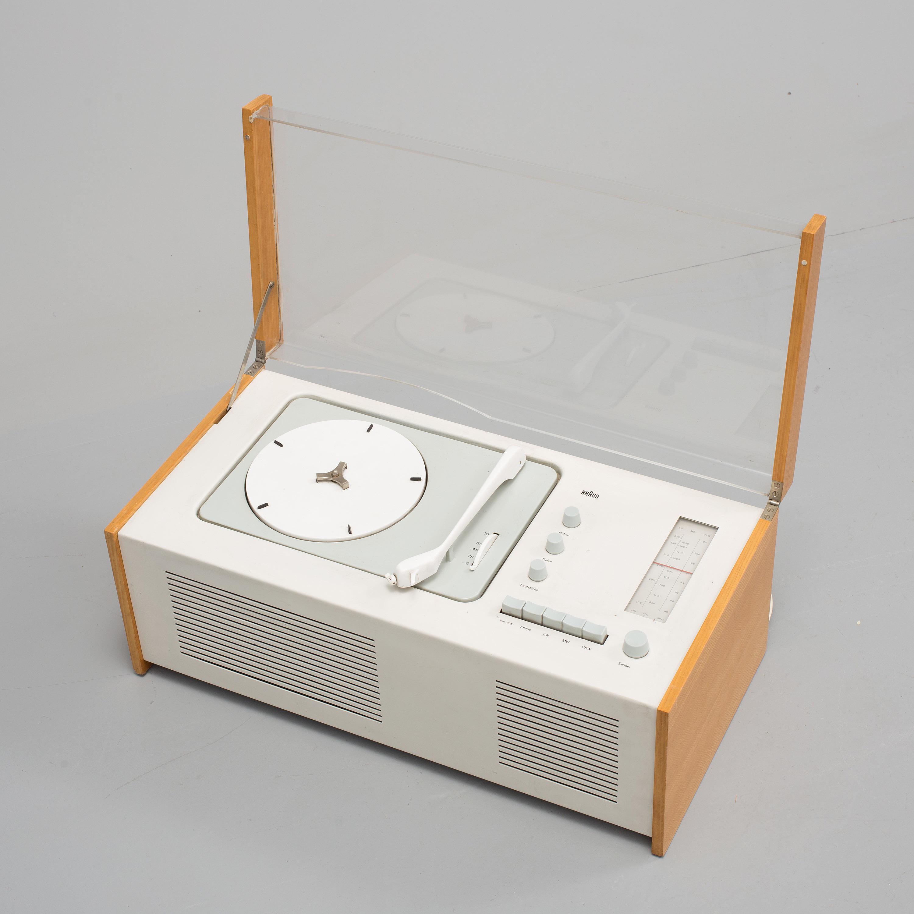 Braun SK61 record player by Dieter Rams and Hans Gugelot (1960) r