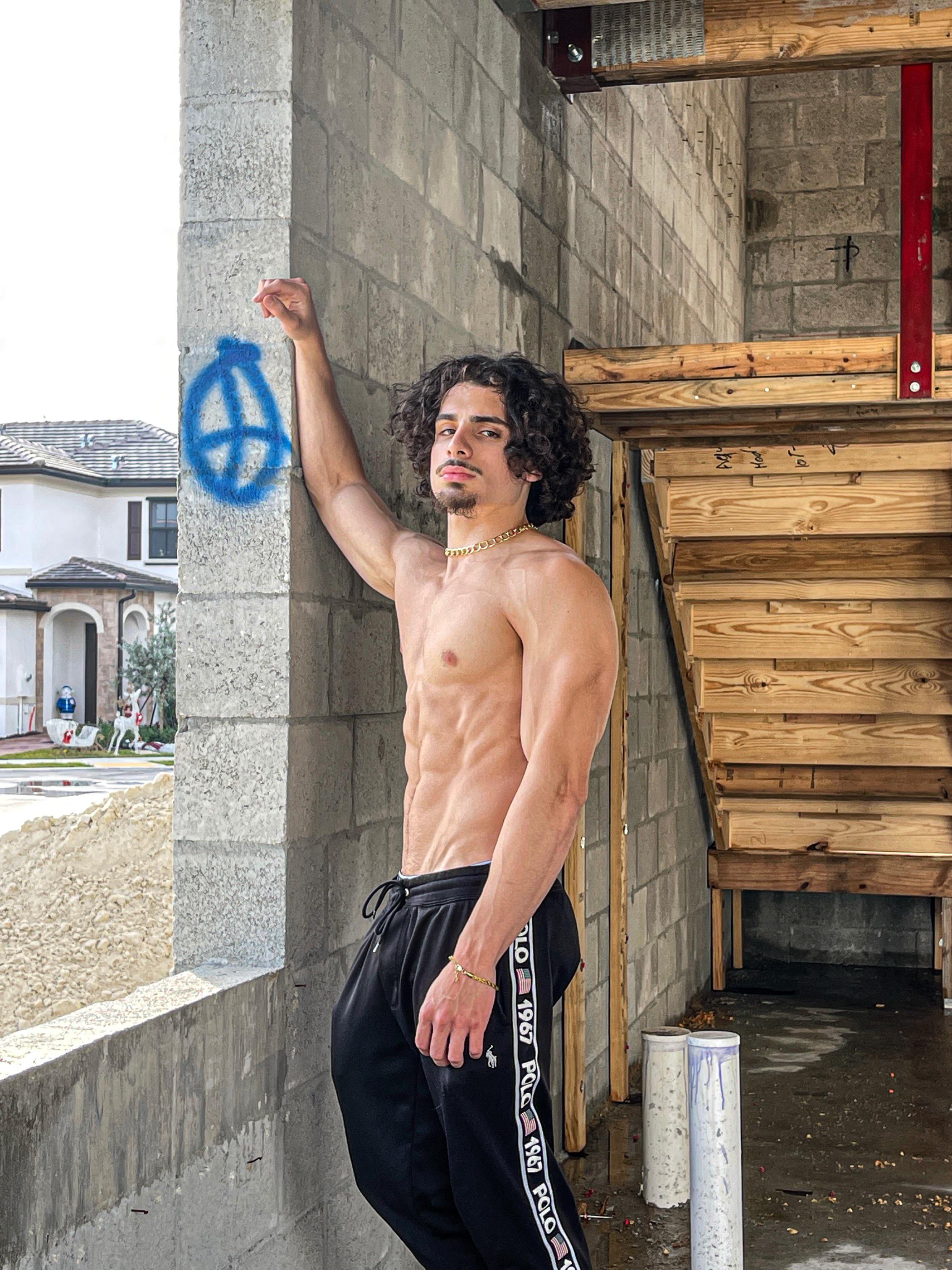 Can I be your hot guy? [19] r/HotGuys