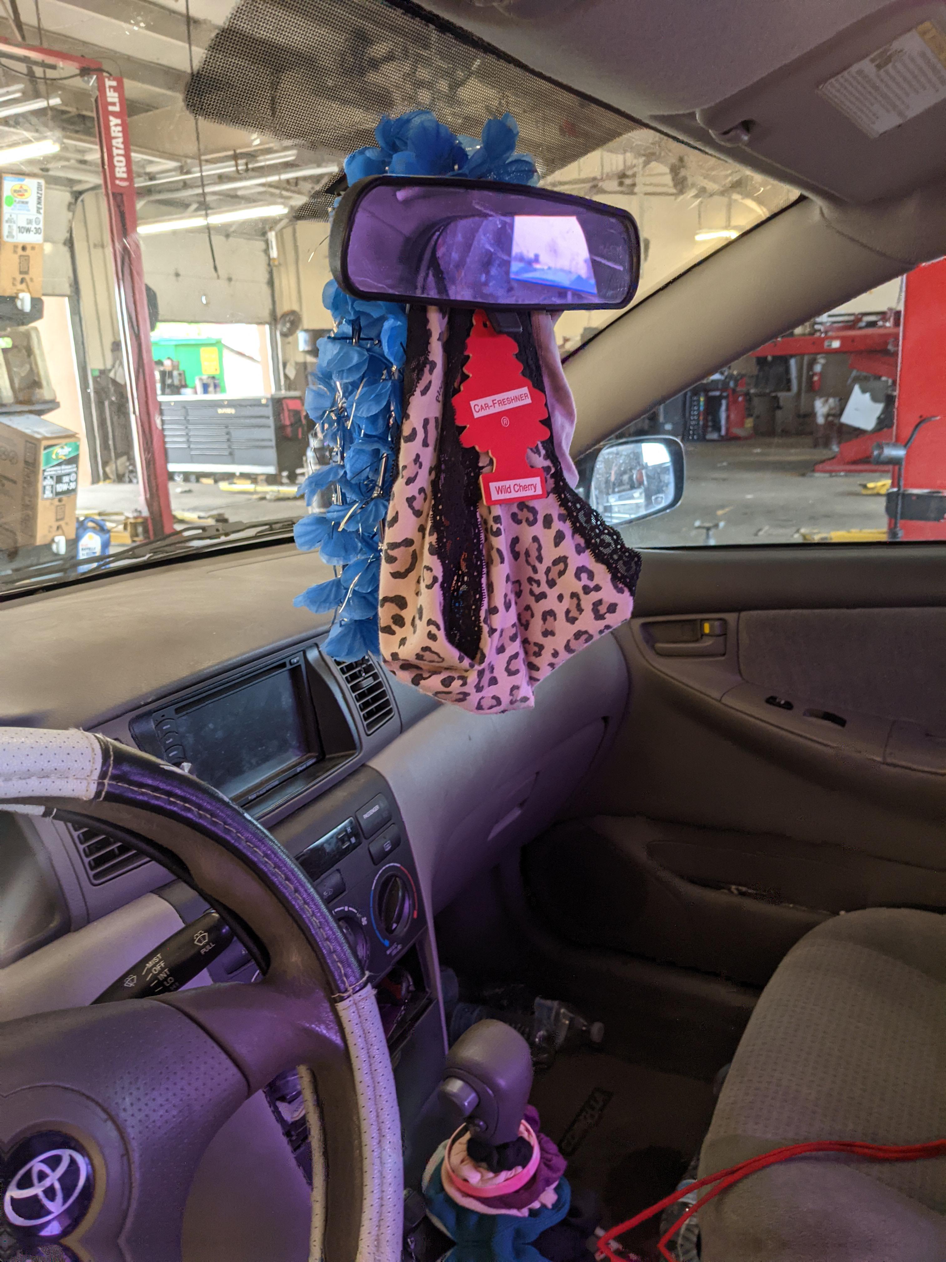 46 Hilarious Air Freshener Puns Punstoppable 🛑