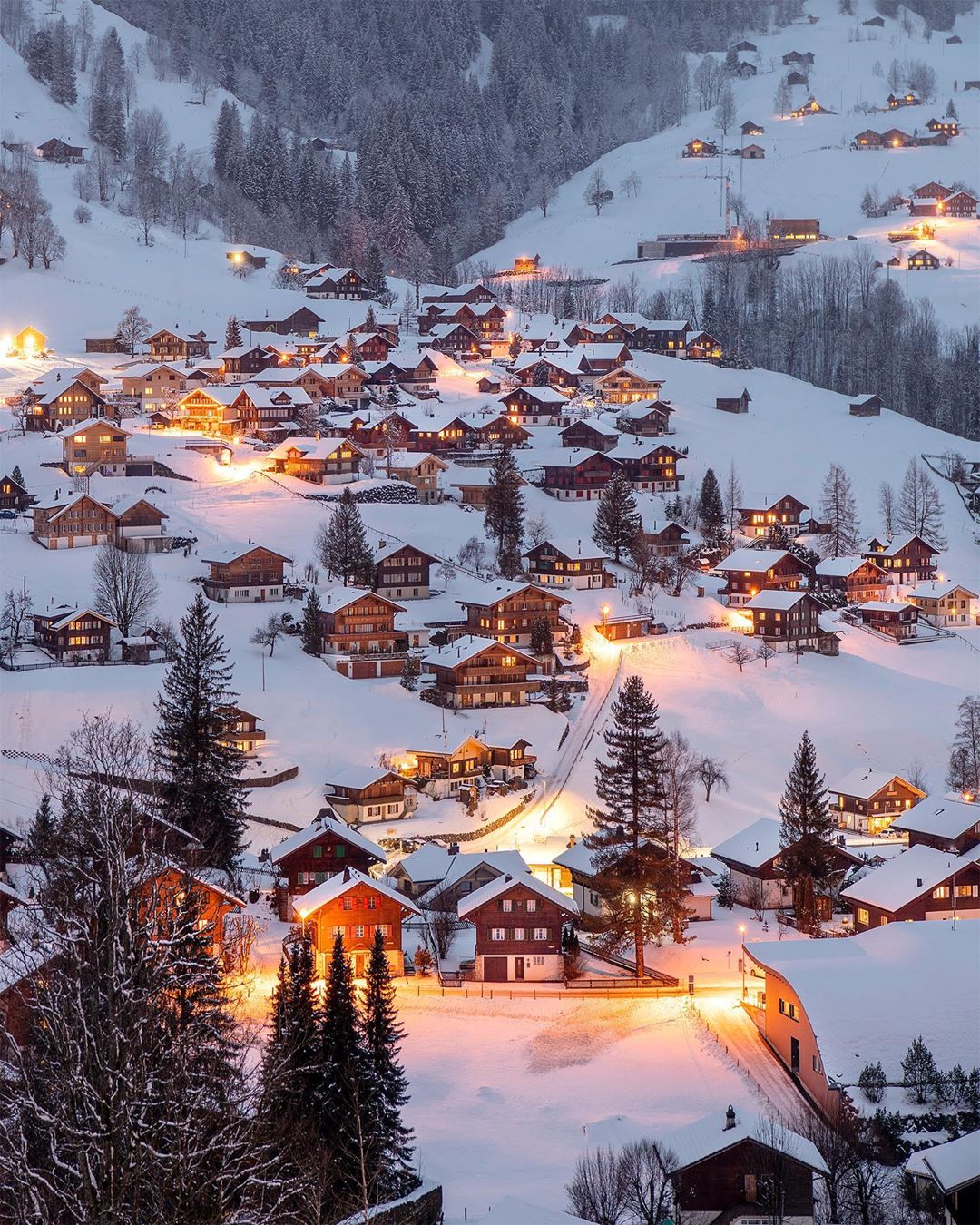 Grindelwald, Switzerland r/MostBeautiful