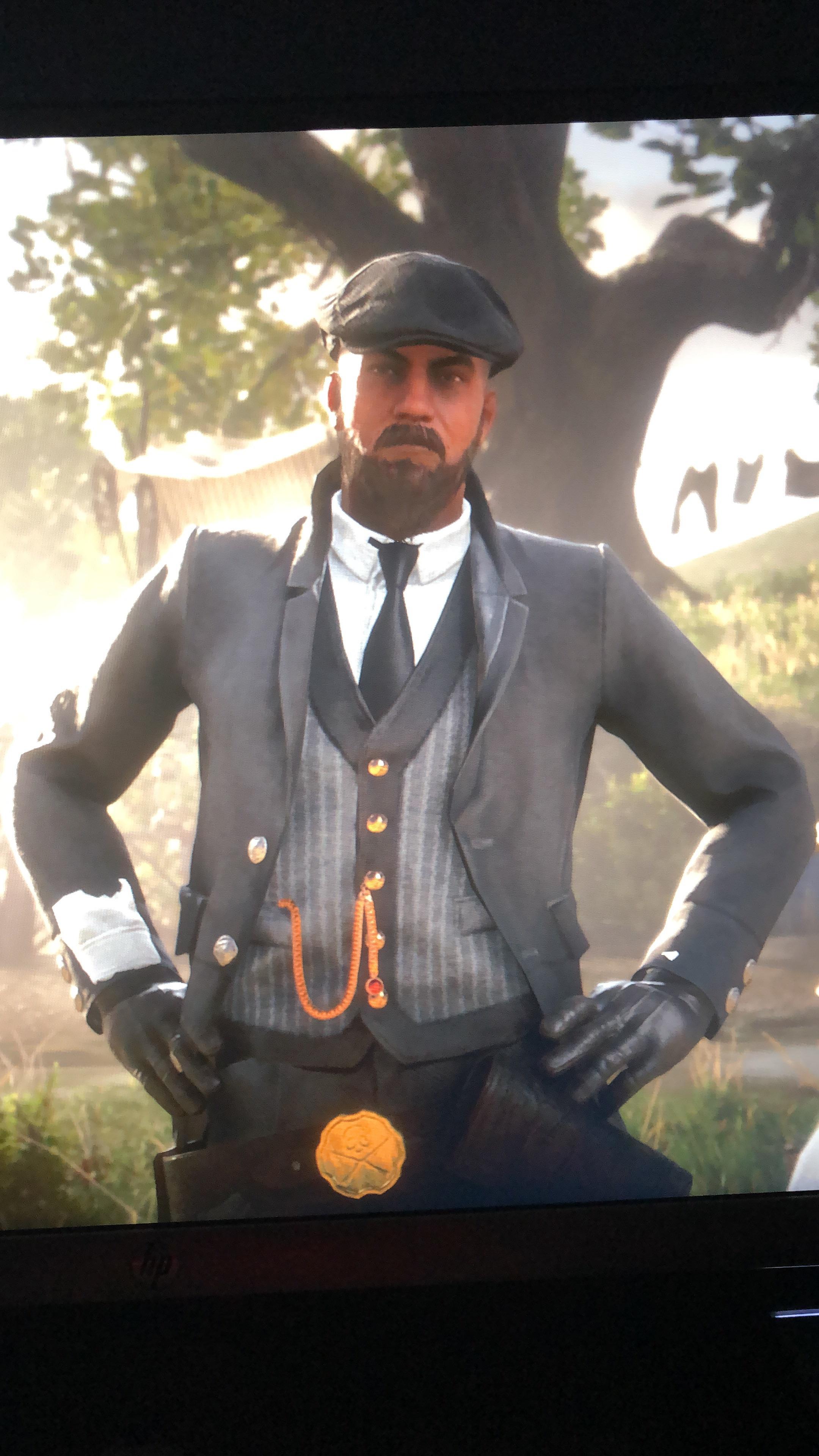Anyone know how to get this Vest? Looks so good. r/reddeadredemption