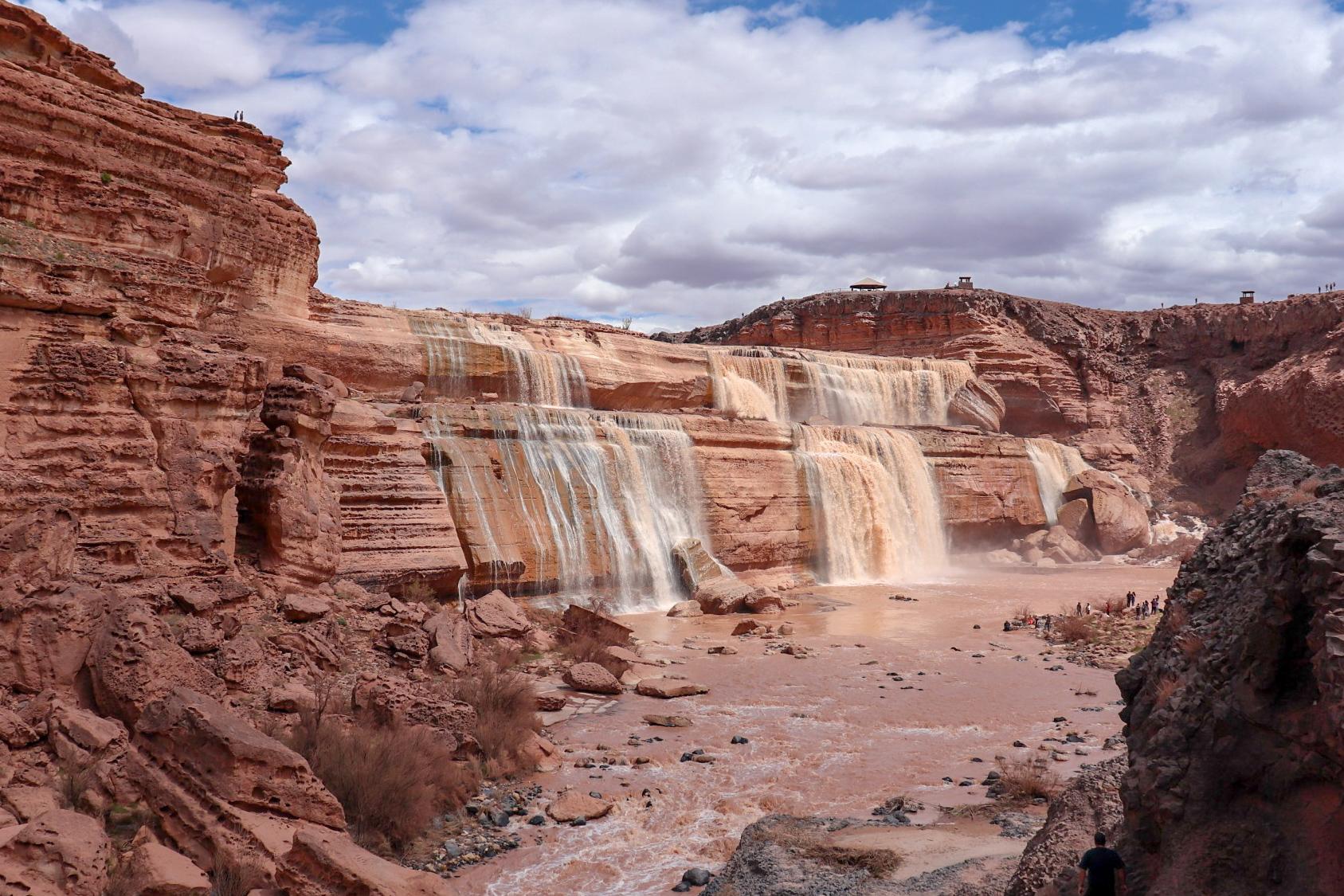 Grand Falls, Arizona [1687x1125][OC] r/EarthPorn