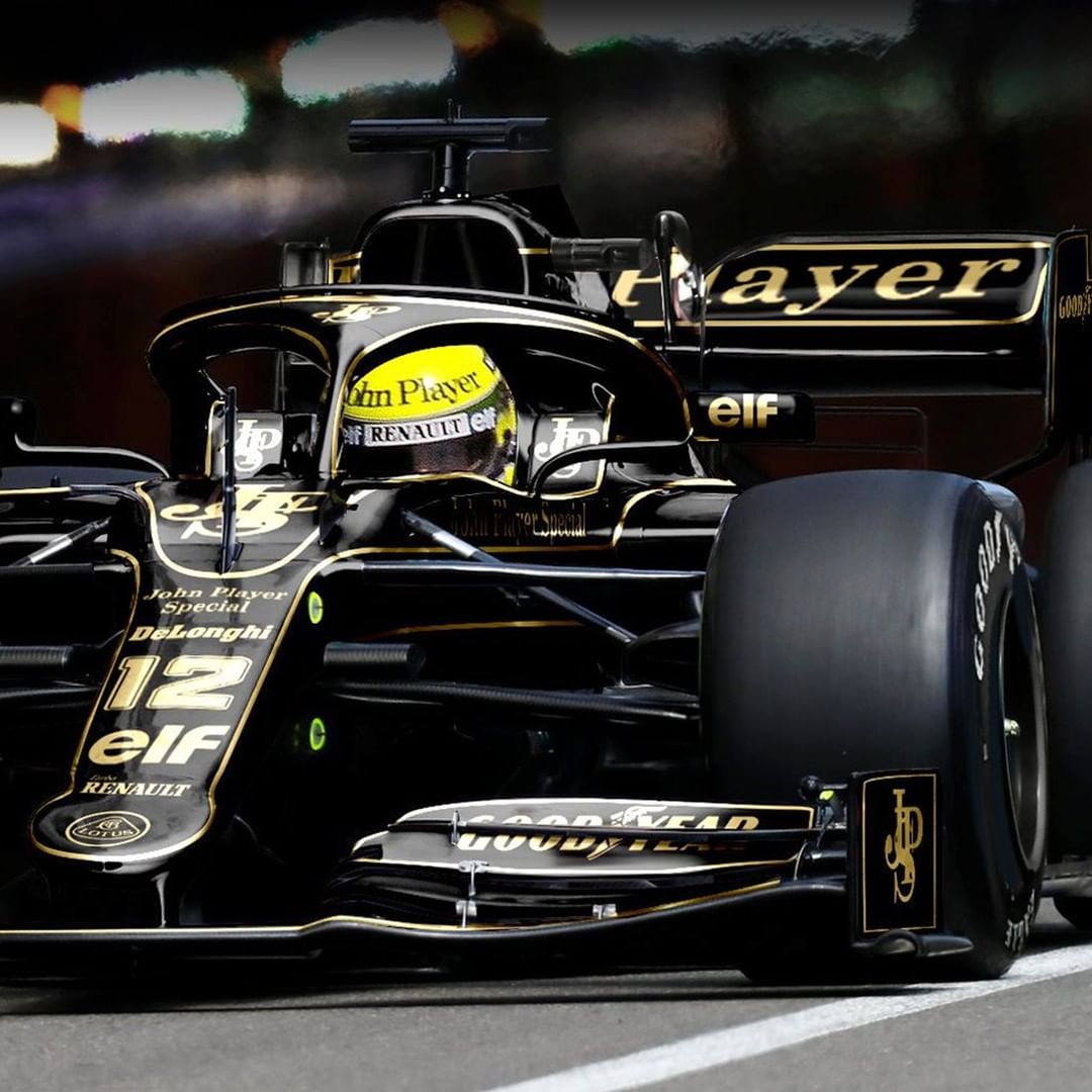 Love this Classic lotus livery on the 2019 Mercedes! formula1