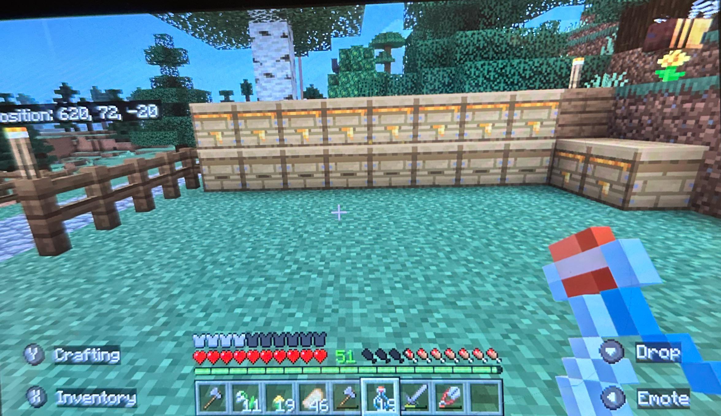 Can you stack beehives and still get honey? r/Minecraft