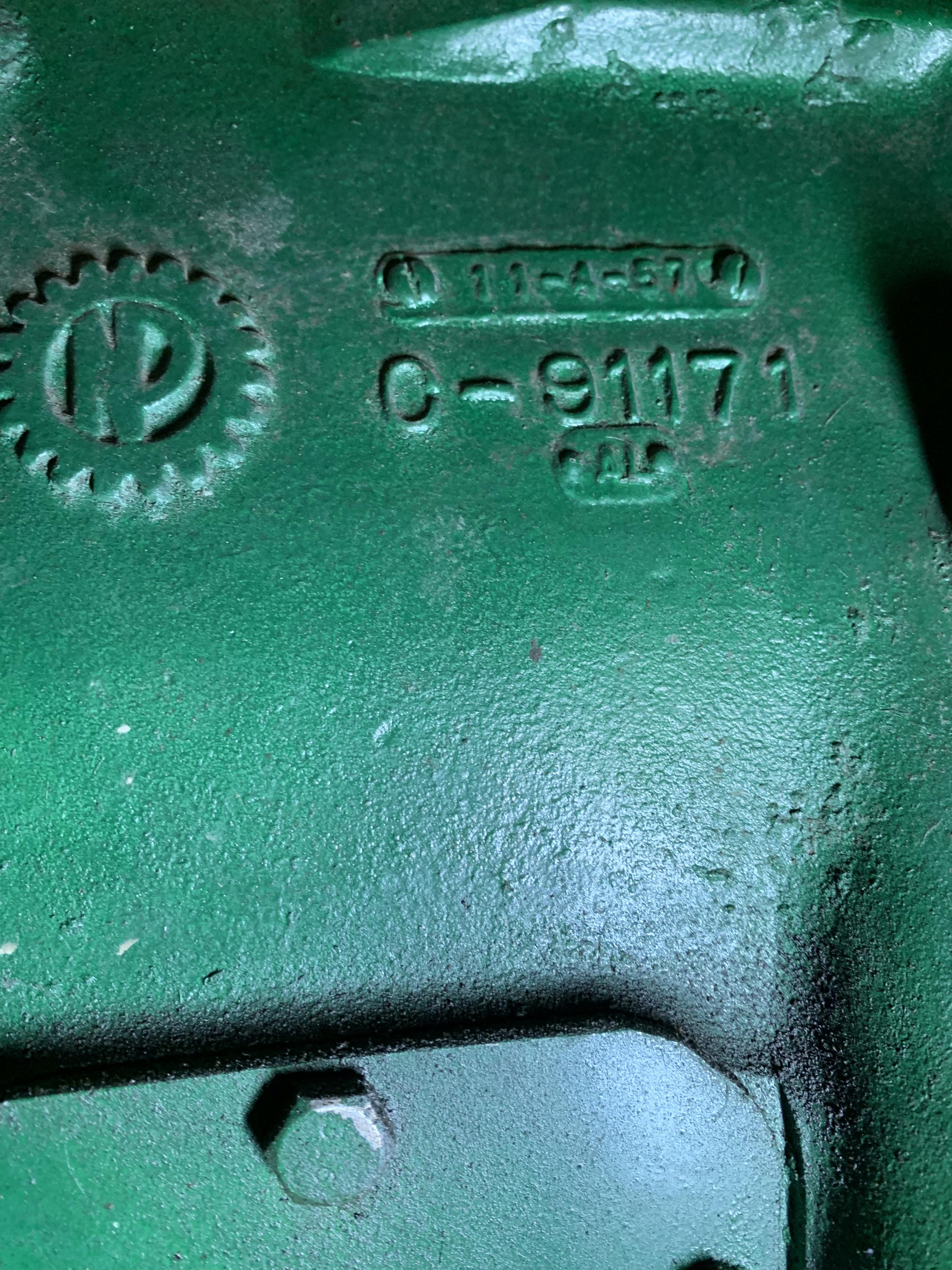 Can anyone help me identify my transmission? : r/chevyc10