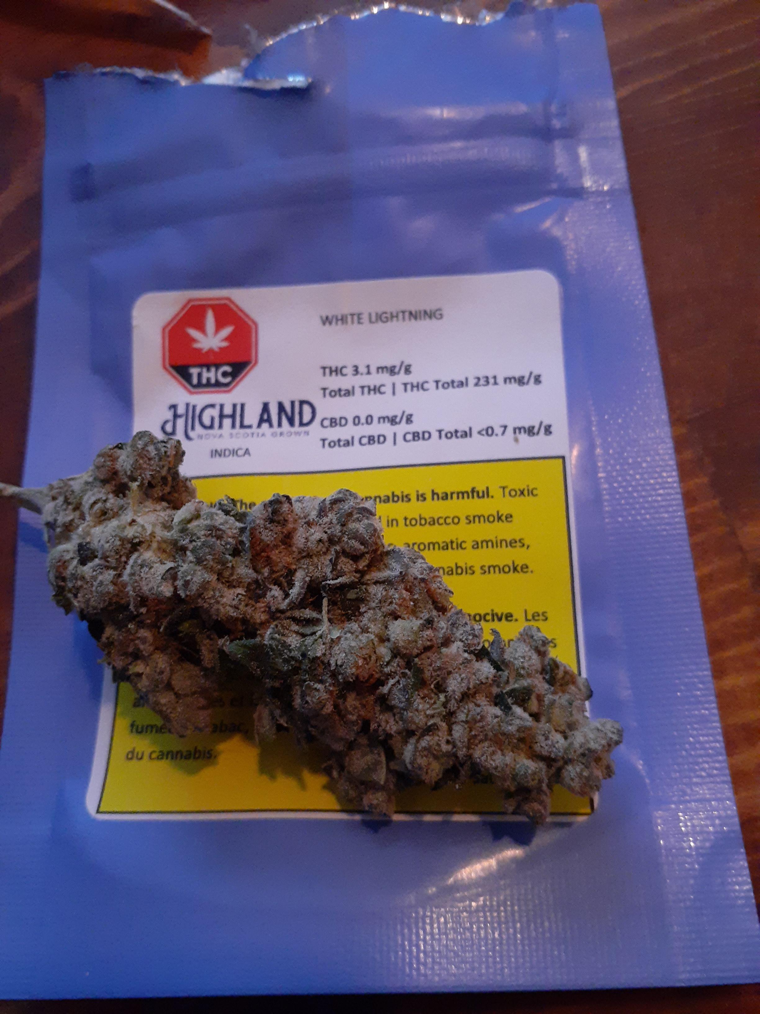 Highland Grow White Lightning 23.1 THC Private Retailer Vancouver