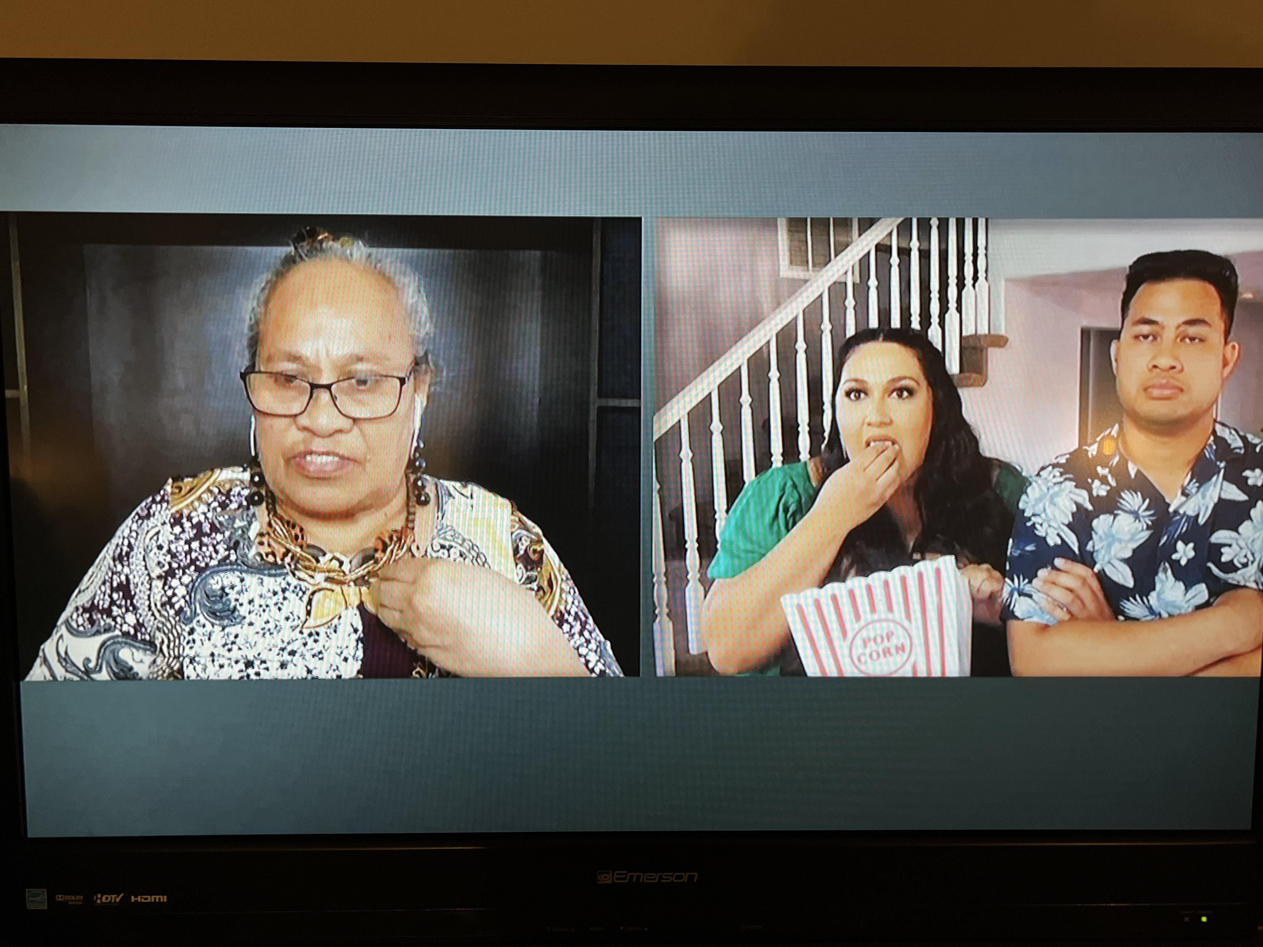 When Asuelu’s mom is kissing their ASS and being all sweet