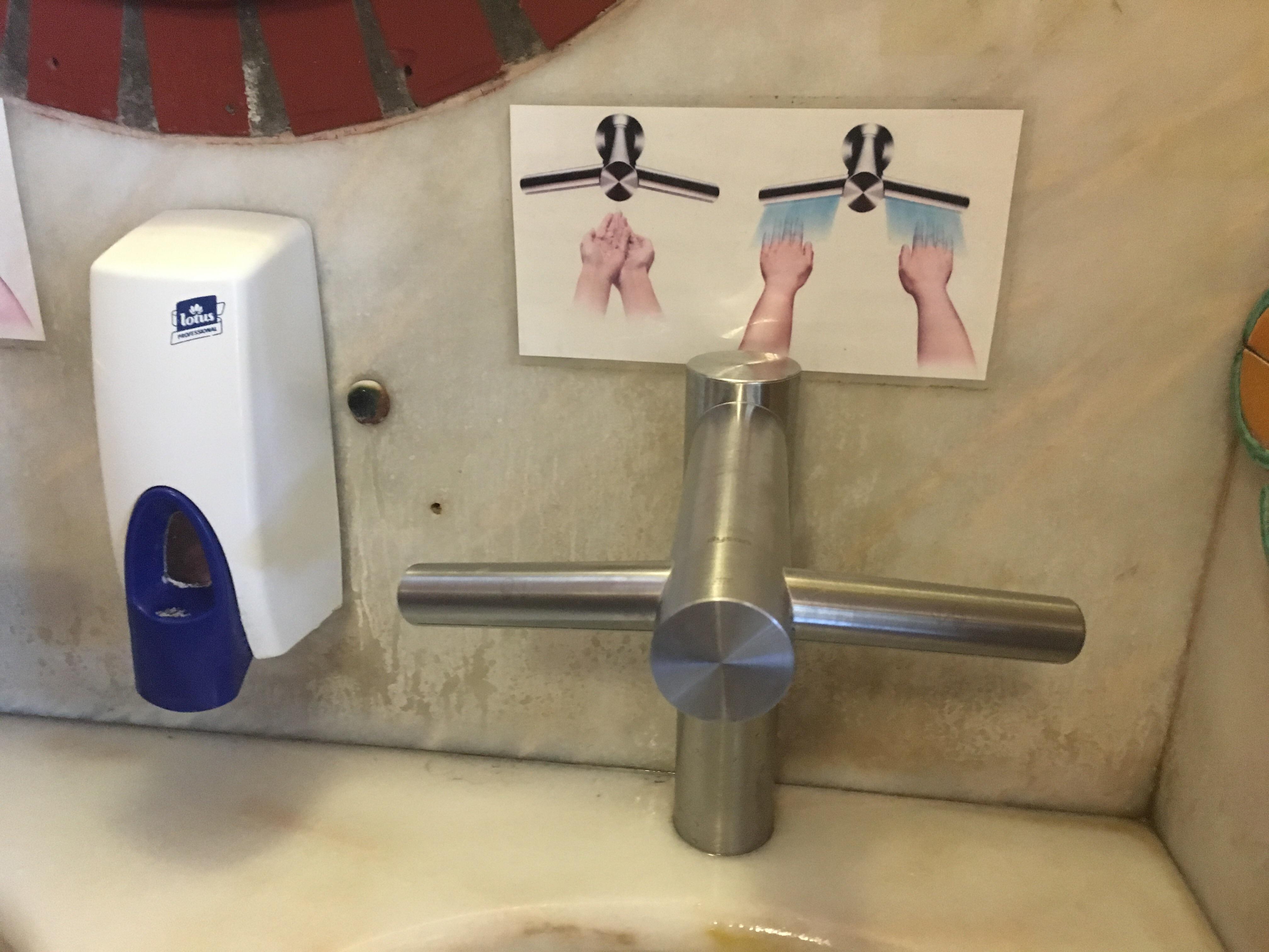 This sink is also the hand dryer r/mildlyinteresting