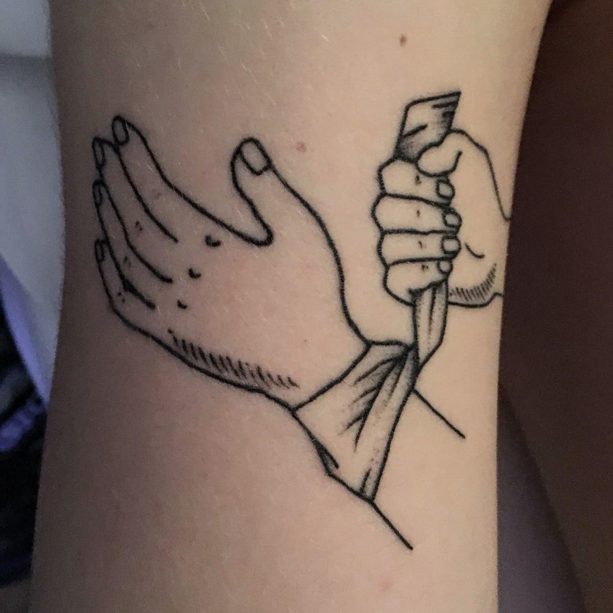 ここへ到着する Dead By Daylight Logo Tattoo ガルーダメガ