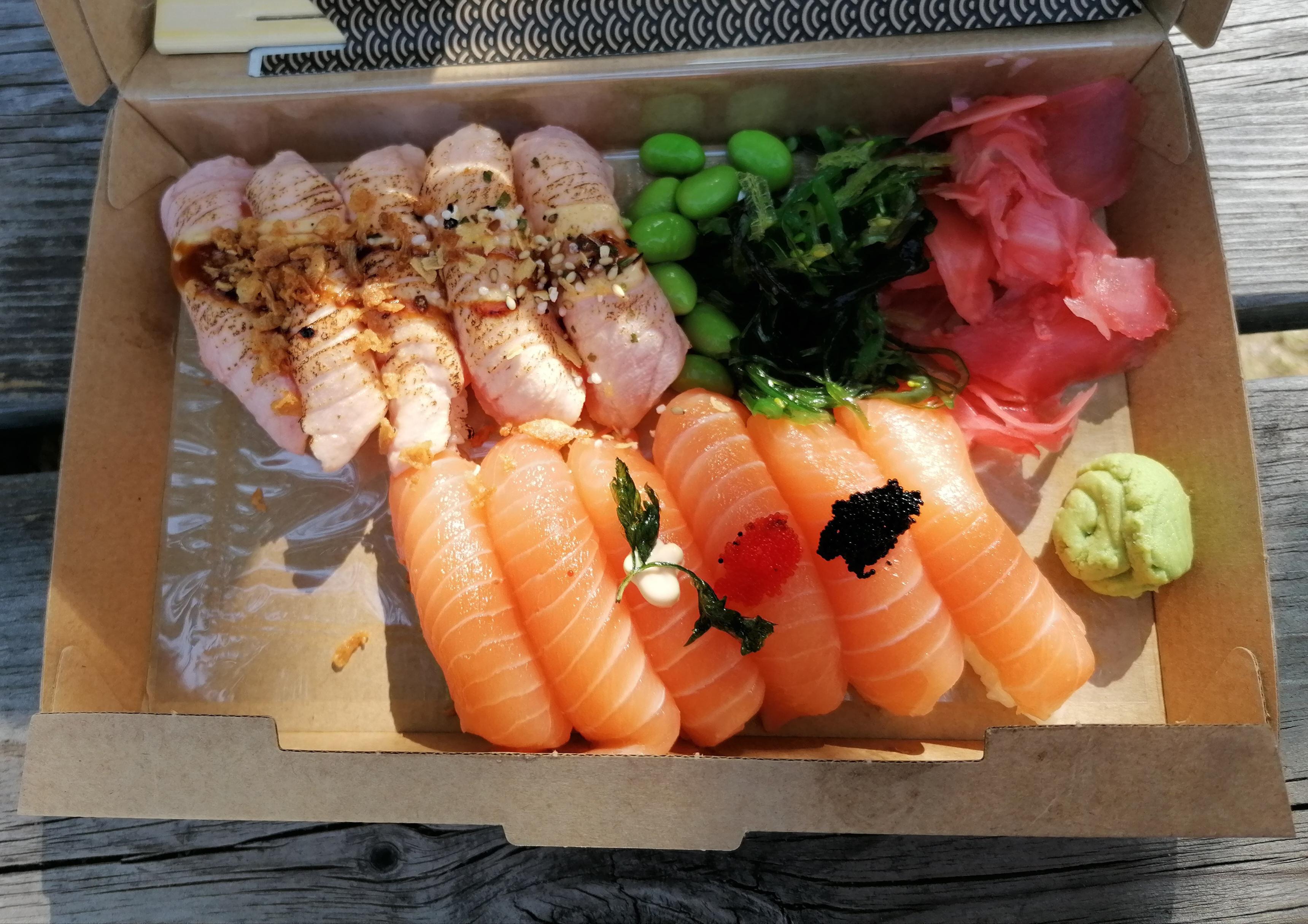 Best sushi I ever tried! (and from a food truck) r/sushi