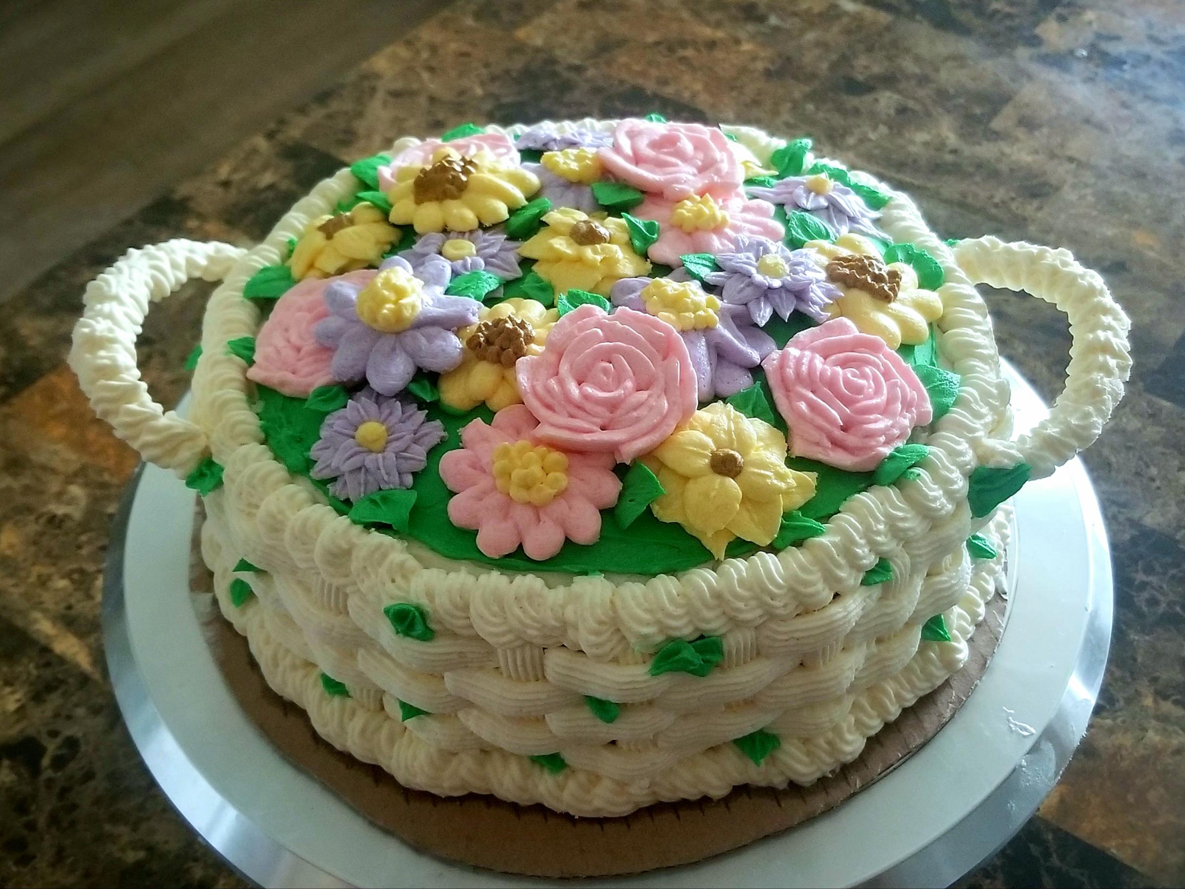 Flower basket cake I made for my niece's birthday. My flower making