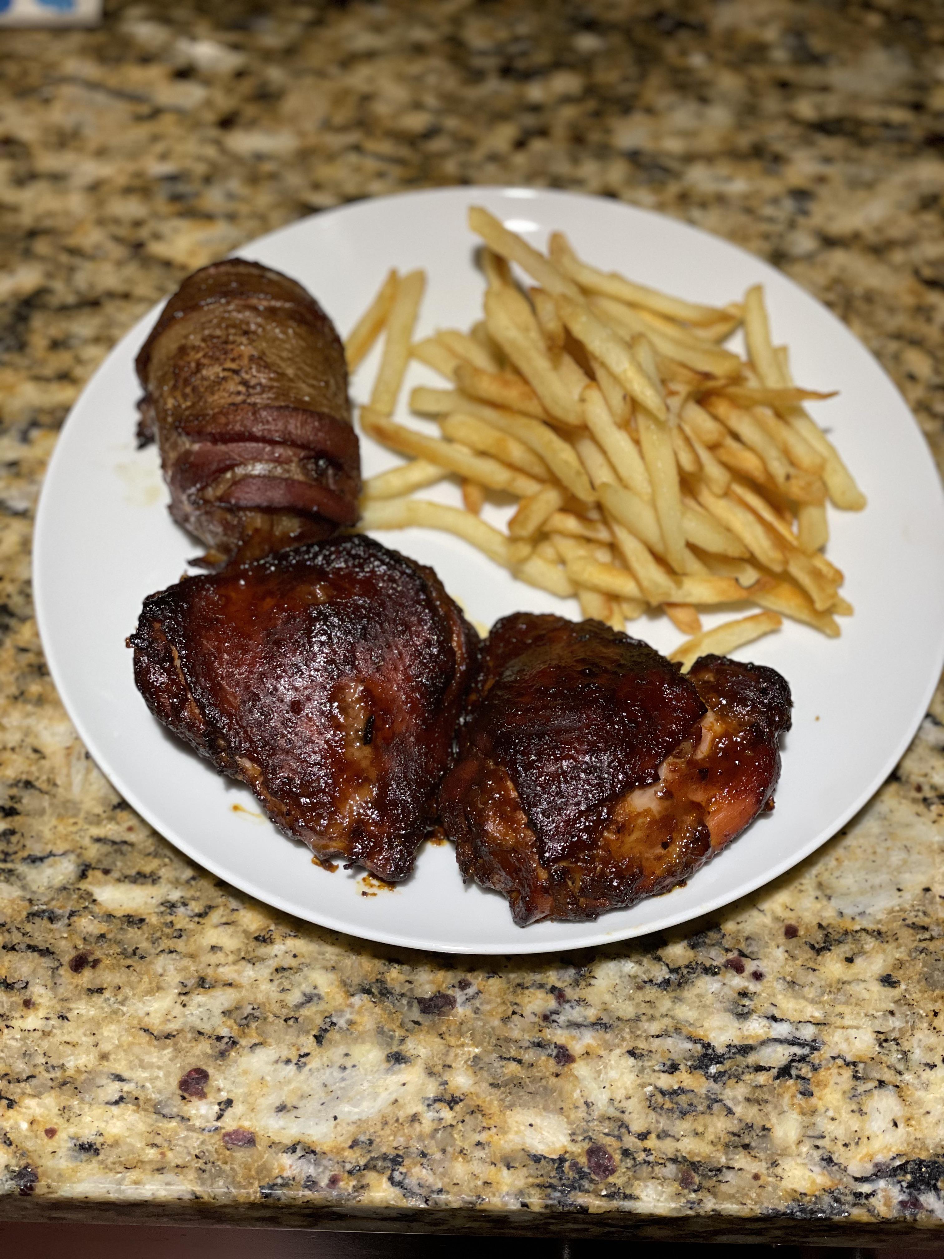 Smoked chicken thighs and armadillo eggs from last night r/BBQ