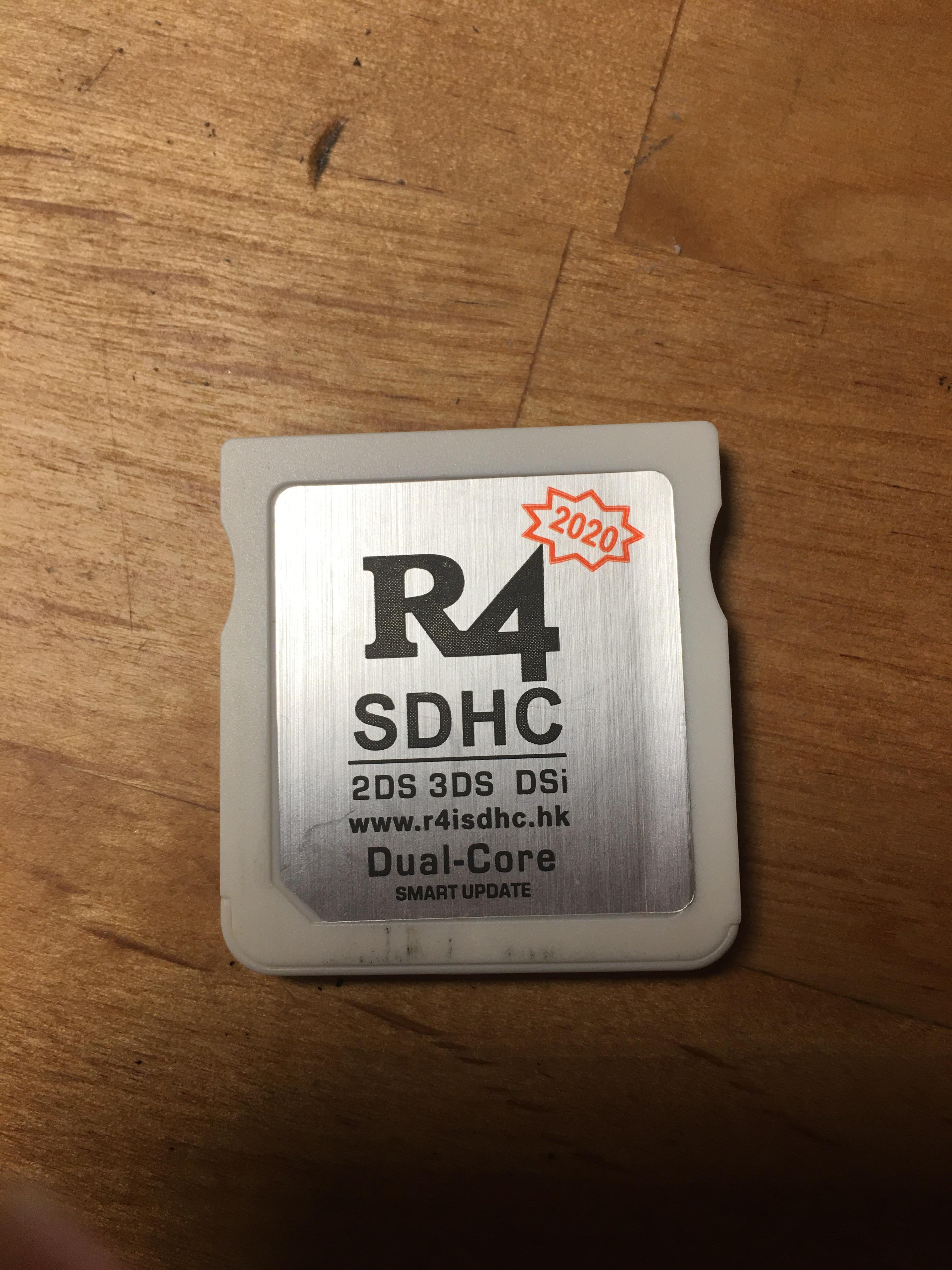 Help my r4 card 2020 sdhc is not working. It is saying “Cant find