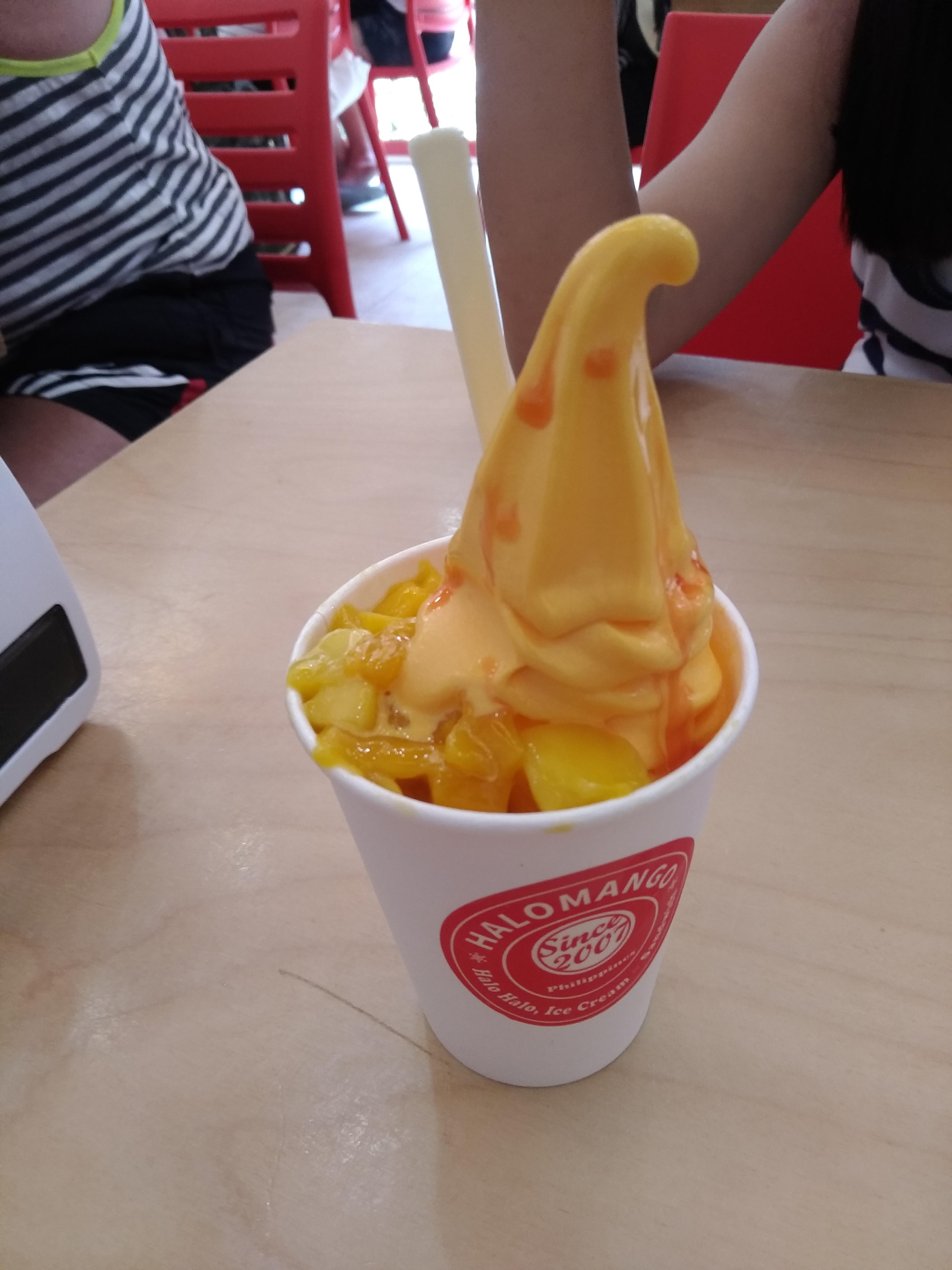 Mango ice cream from the Philippines r/FoodPorn