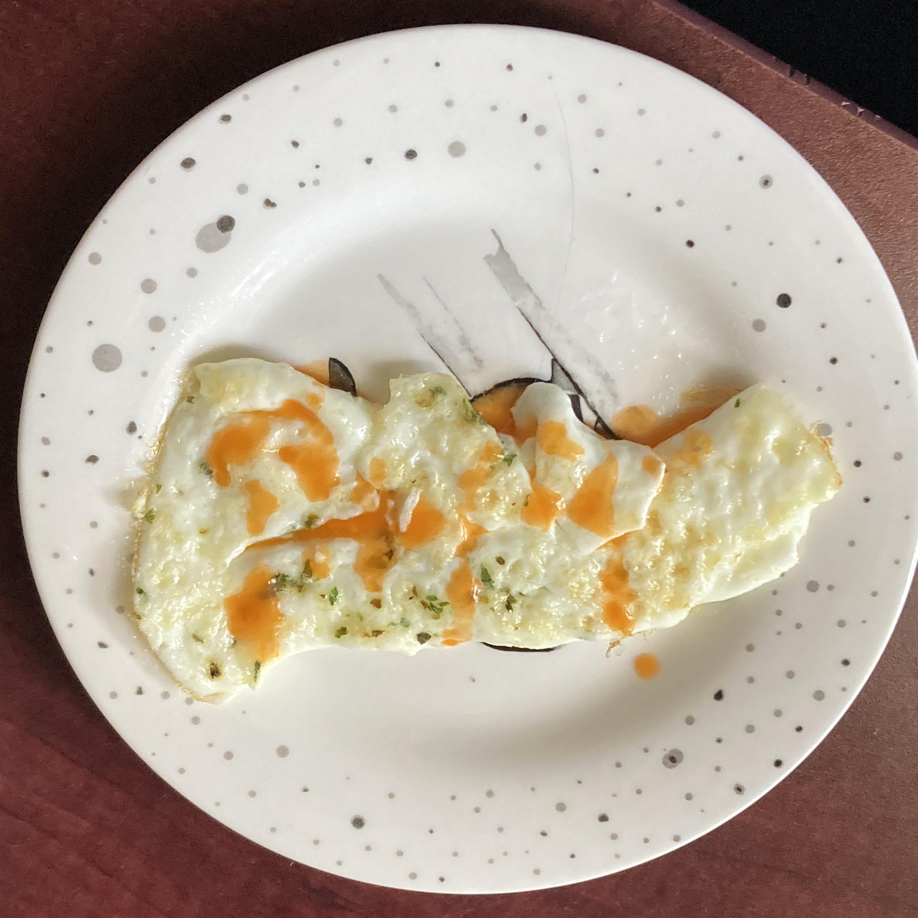 egg white omelette with hot sauce!! r/goodrestrictionfood