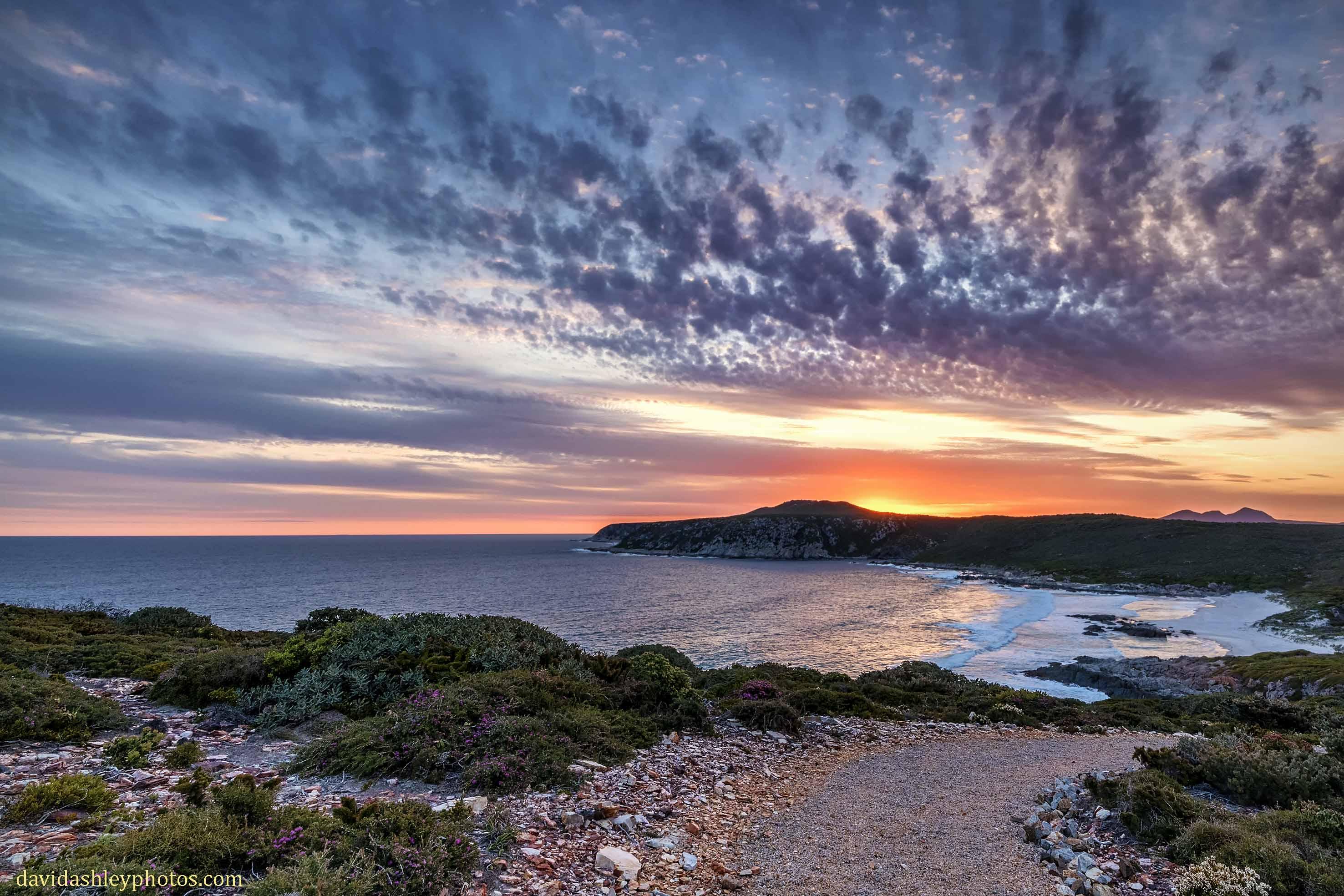 Sunset in Hopetoun Western Australia OC (2953x1968) davidashleyphotos