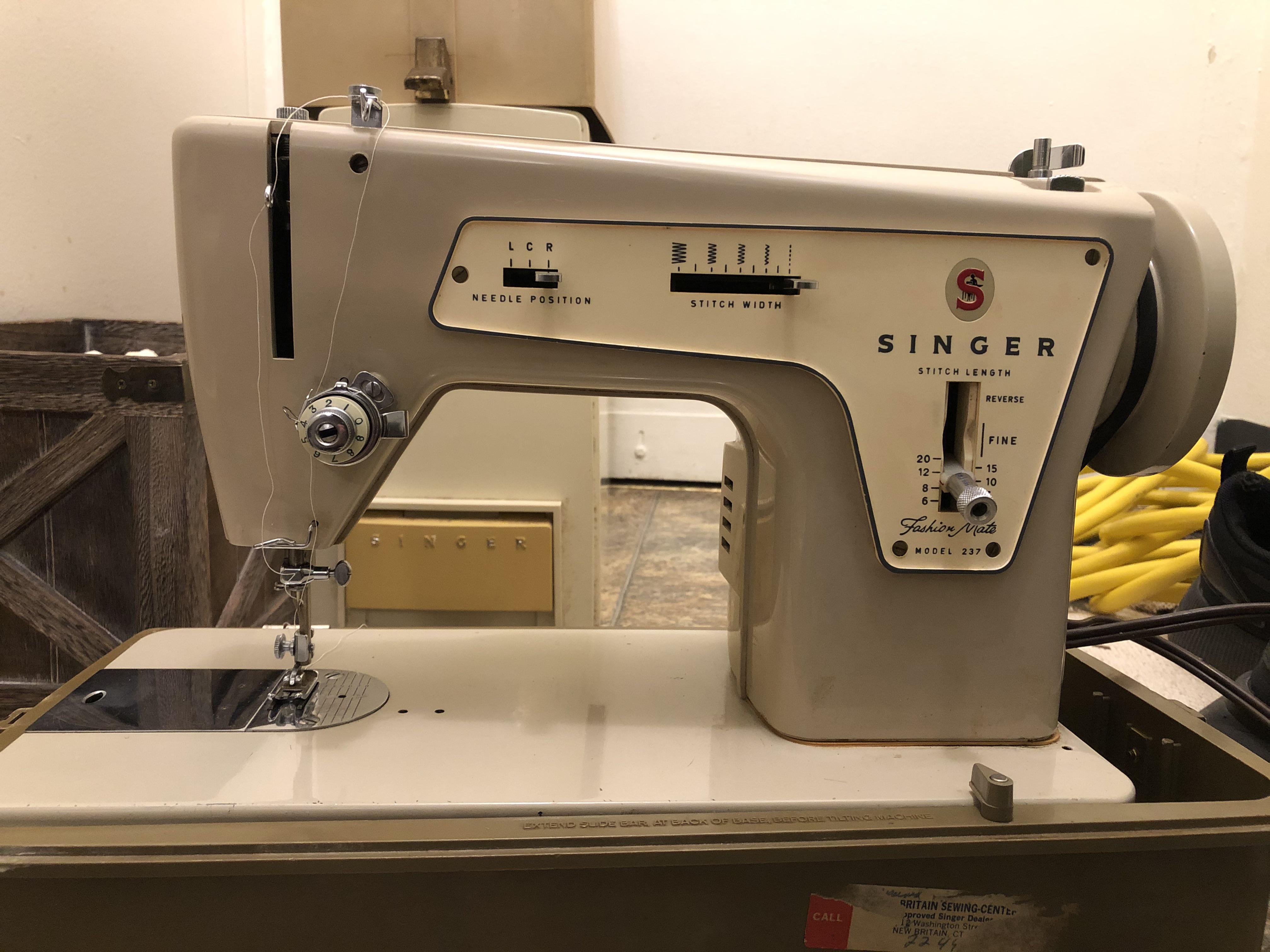Some help with a needle vintagesewing