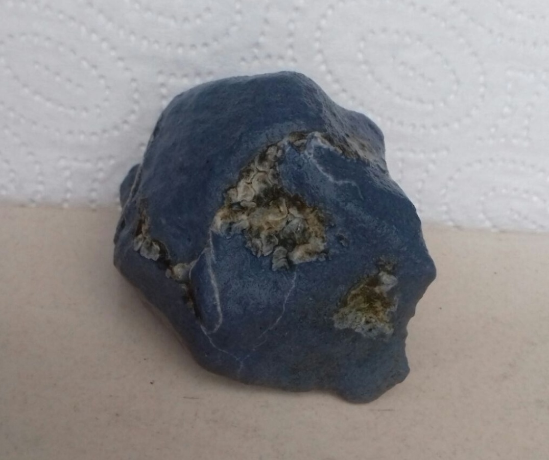 Blue rock found on the beach r/whatsthisrock