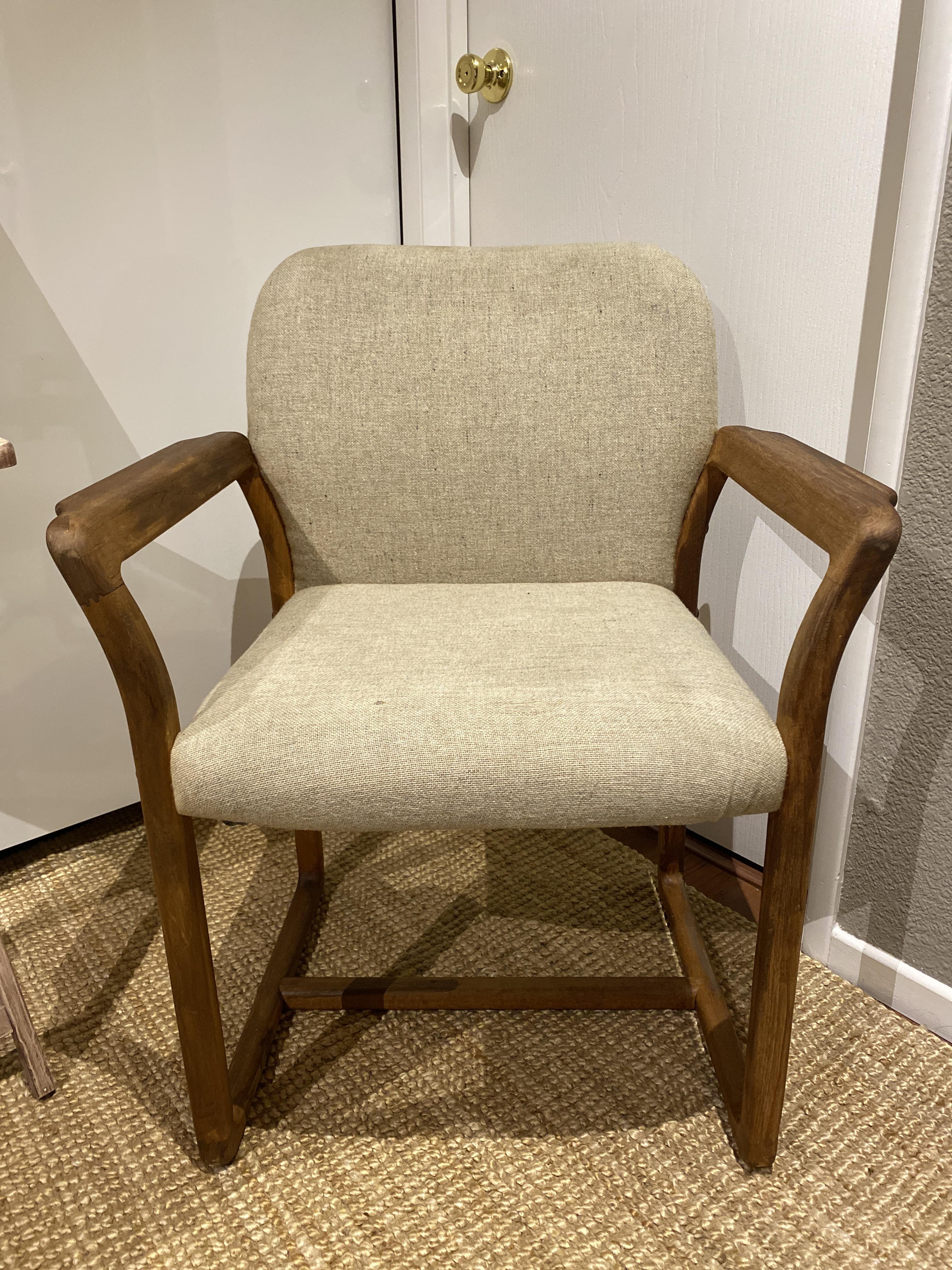 What year was this made? Is this vintage and how can I resell it if it