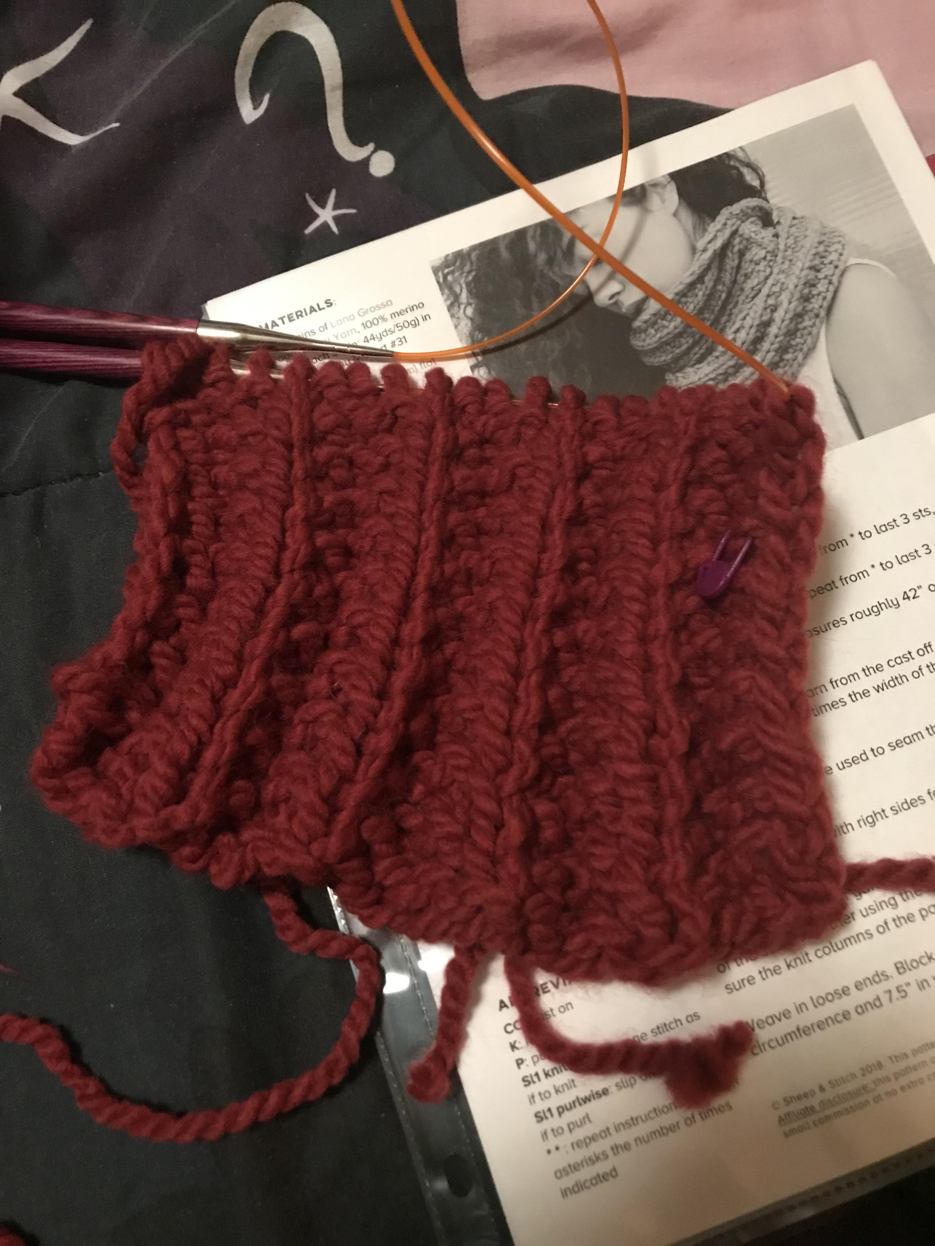 Tried knitting a few years ago and failed hard. Moved in with my aunt