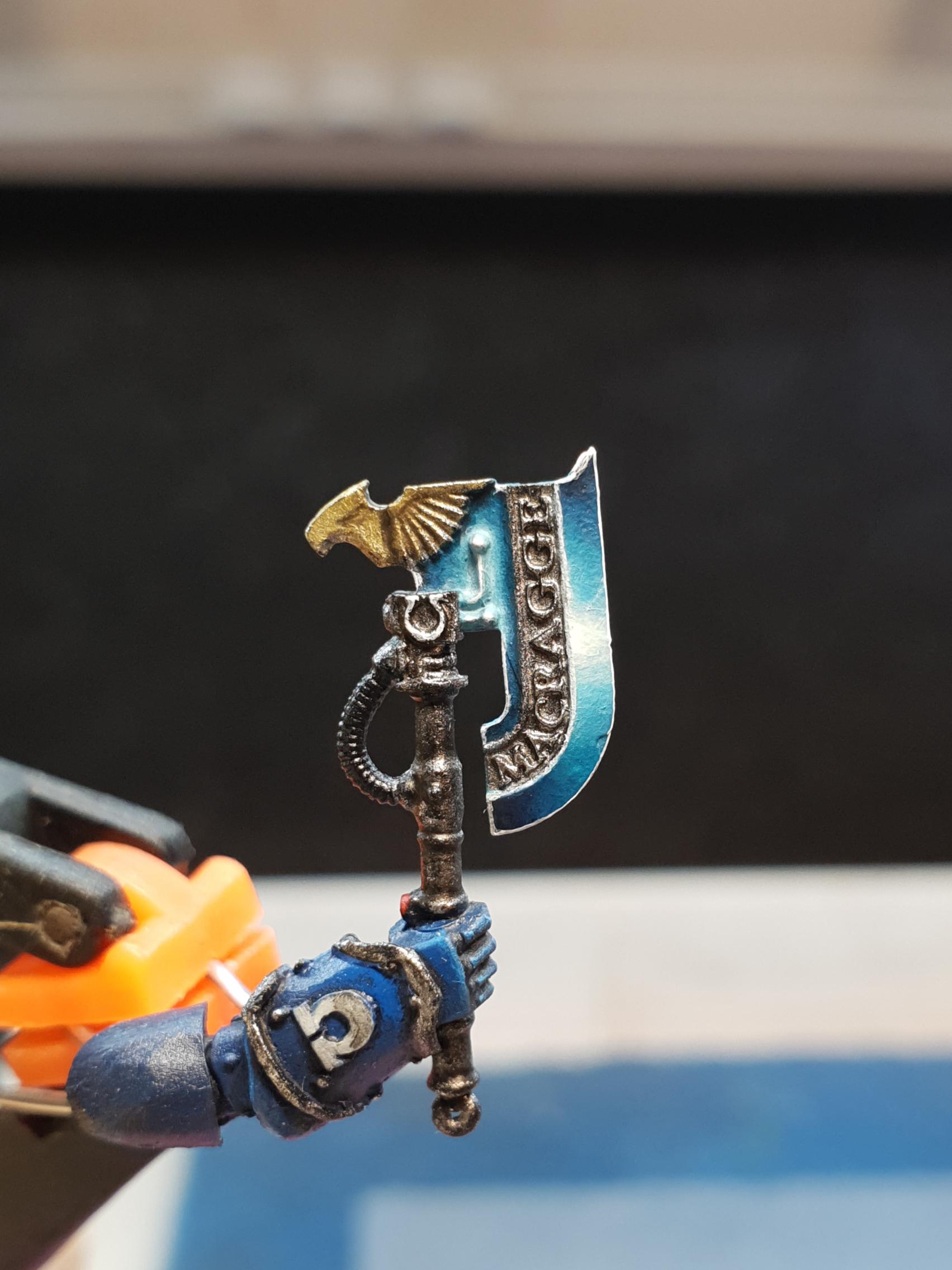 Painting a little axe for my chaptermaster. I'll really miss Darren