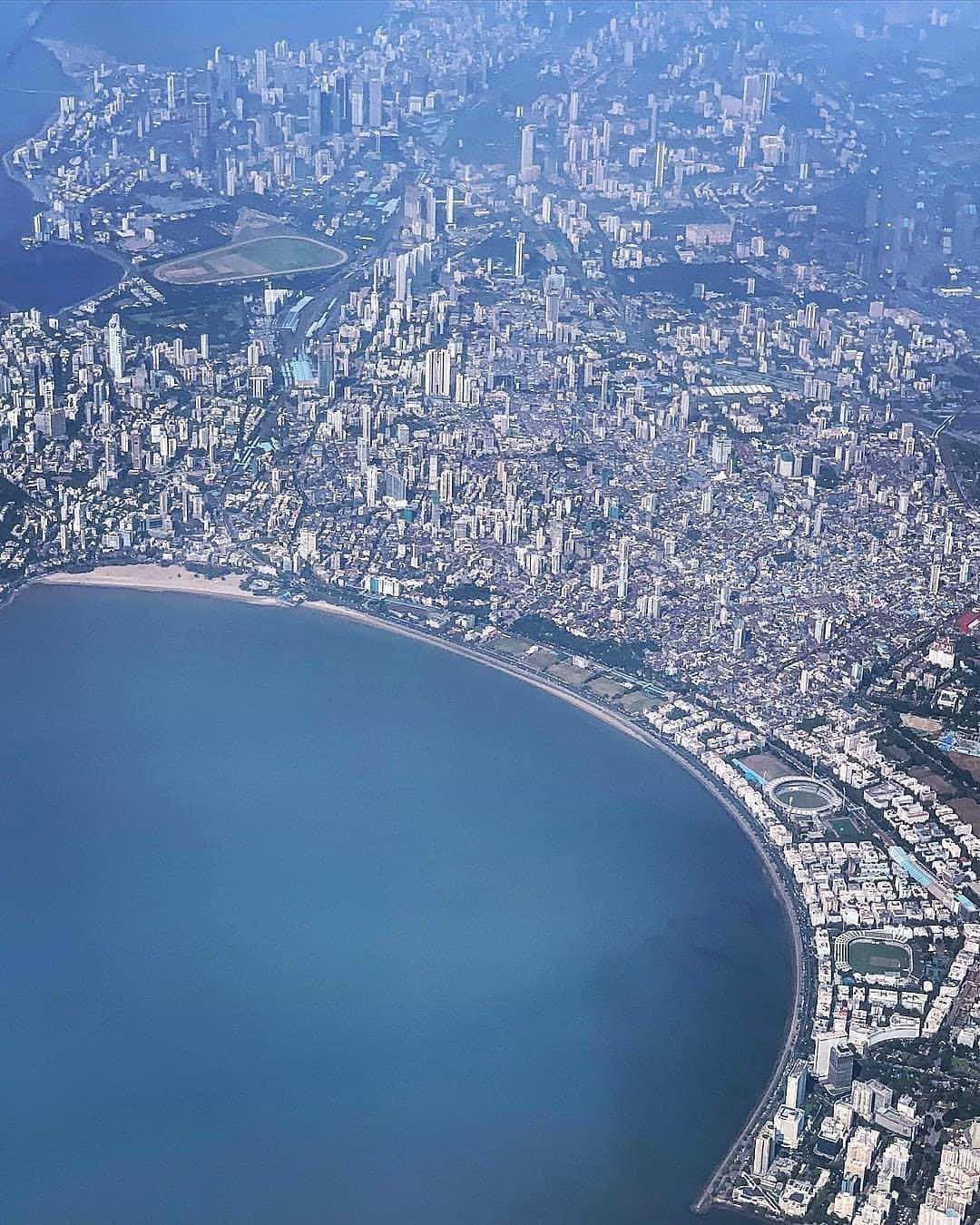 Top view of Marine lines Mumbai India 😍 r/CityPorn