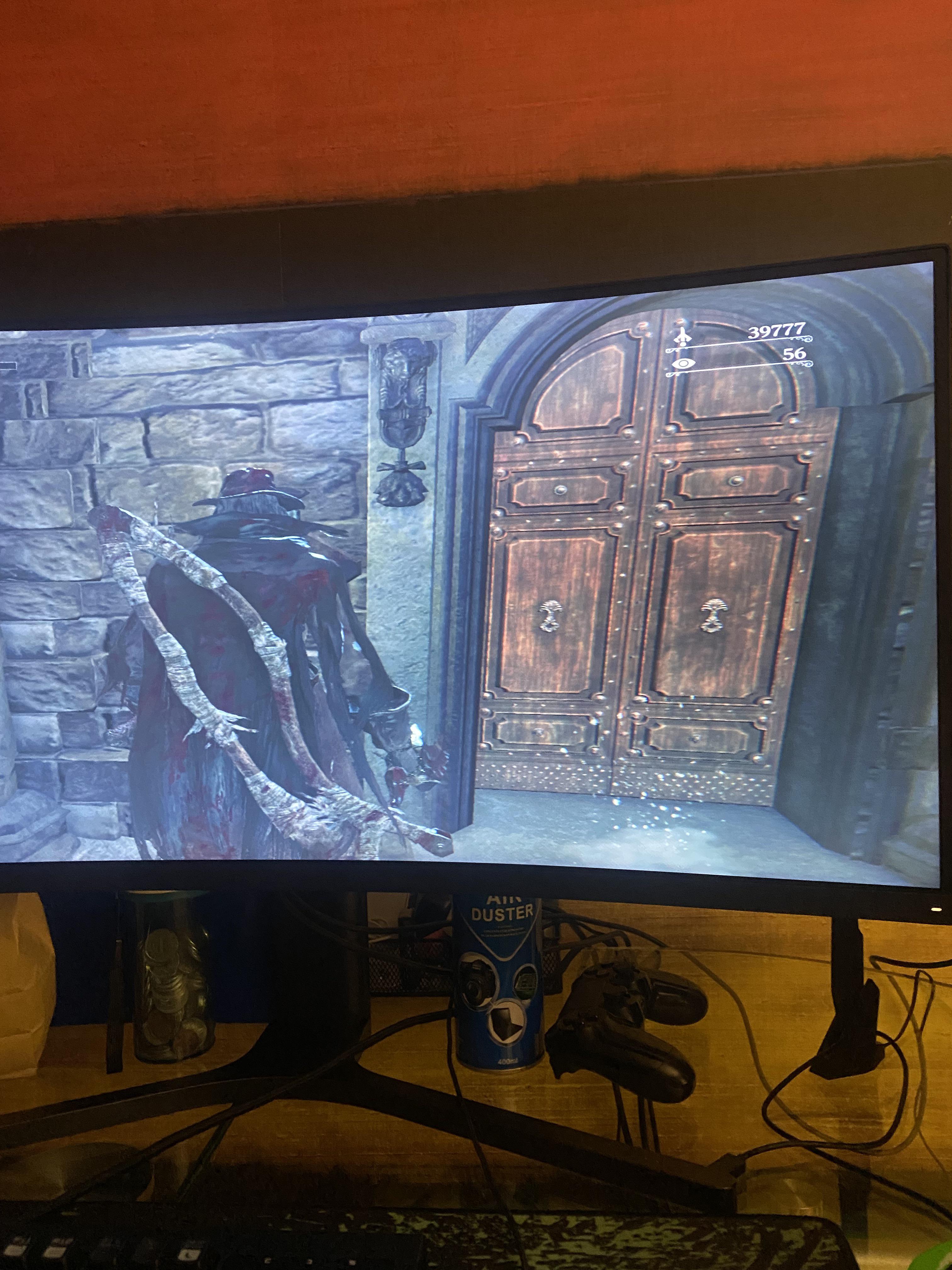 How to unlock this door r/bloodborne