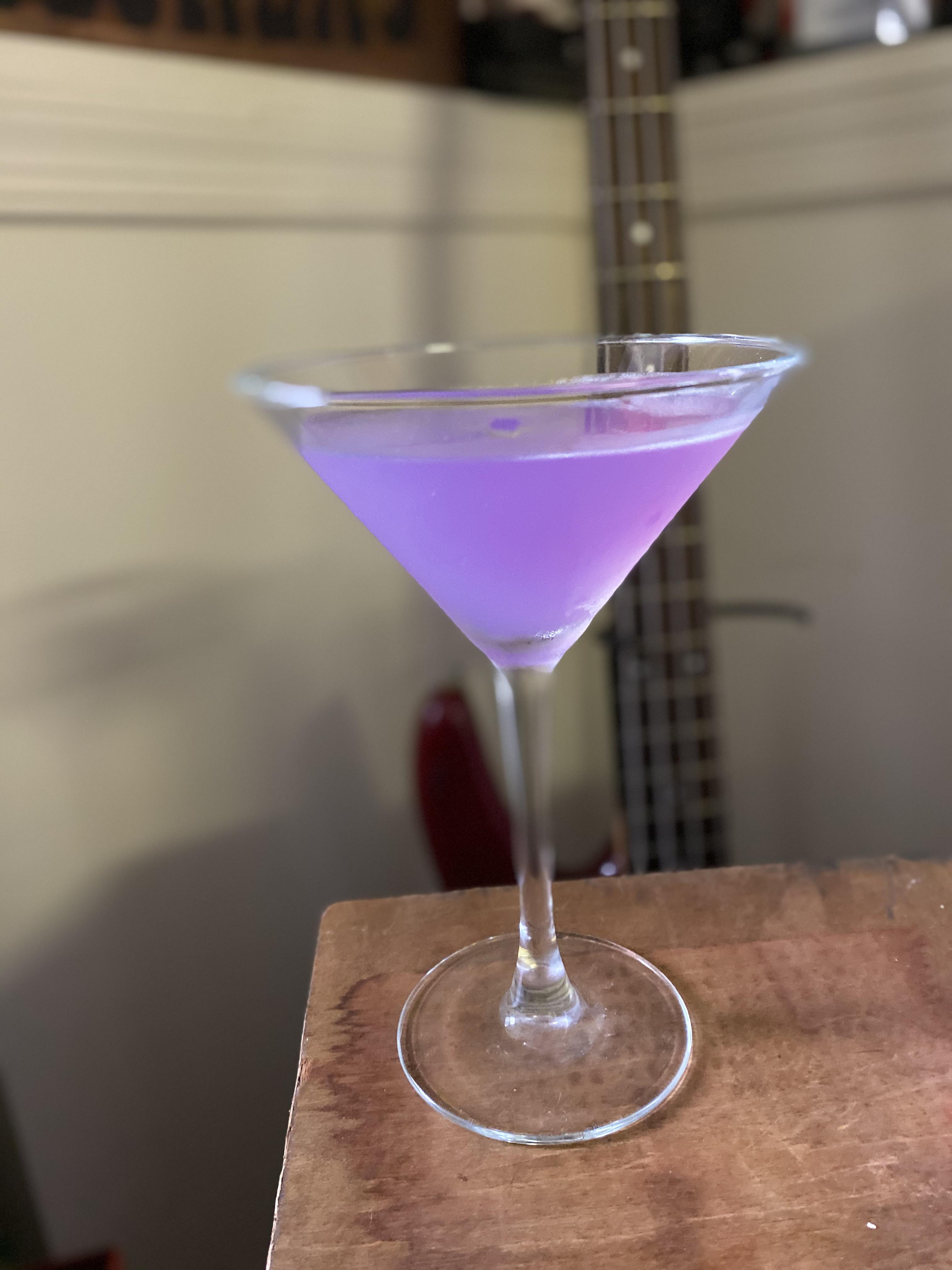Empress Gin makes cocktails! Recipe in comments. r/cocktails