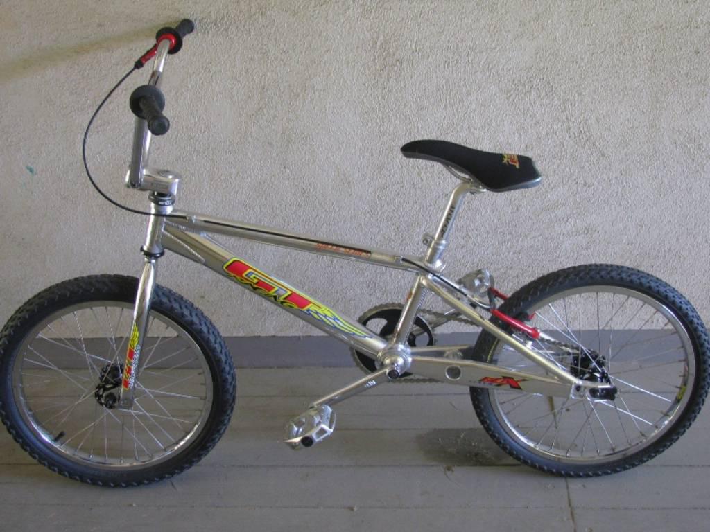 Who remembers GT bikes looking like this? r/90s