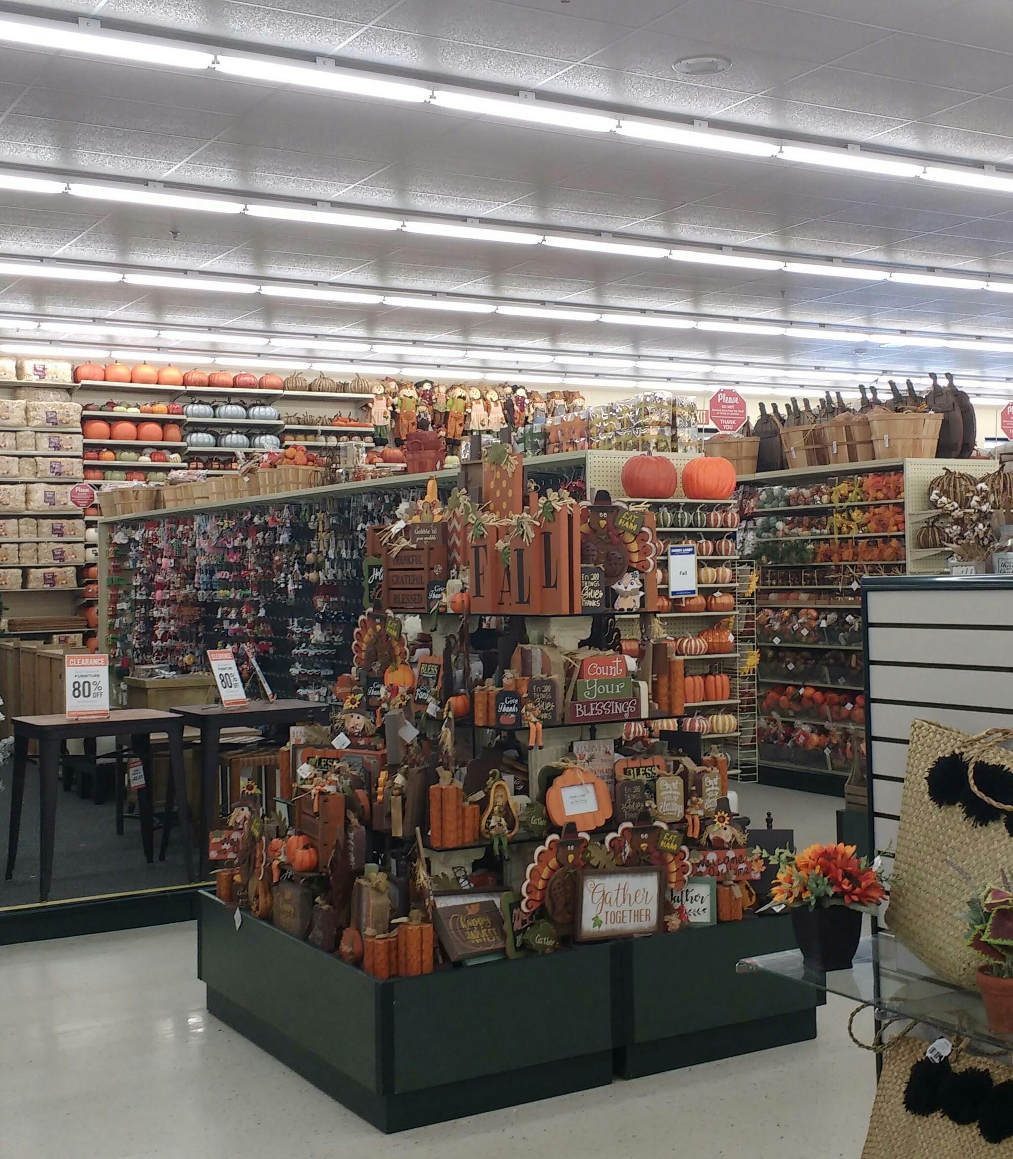 Halloween/Autumn decor spotted at Hobby Lobby. r/halloween