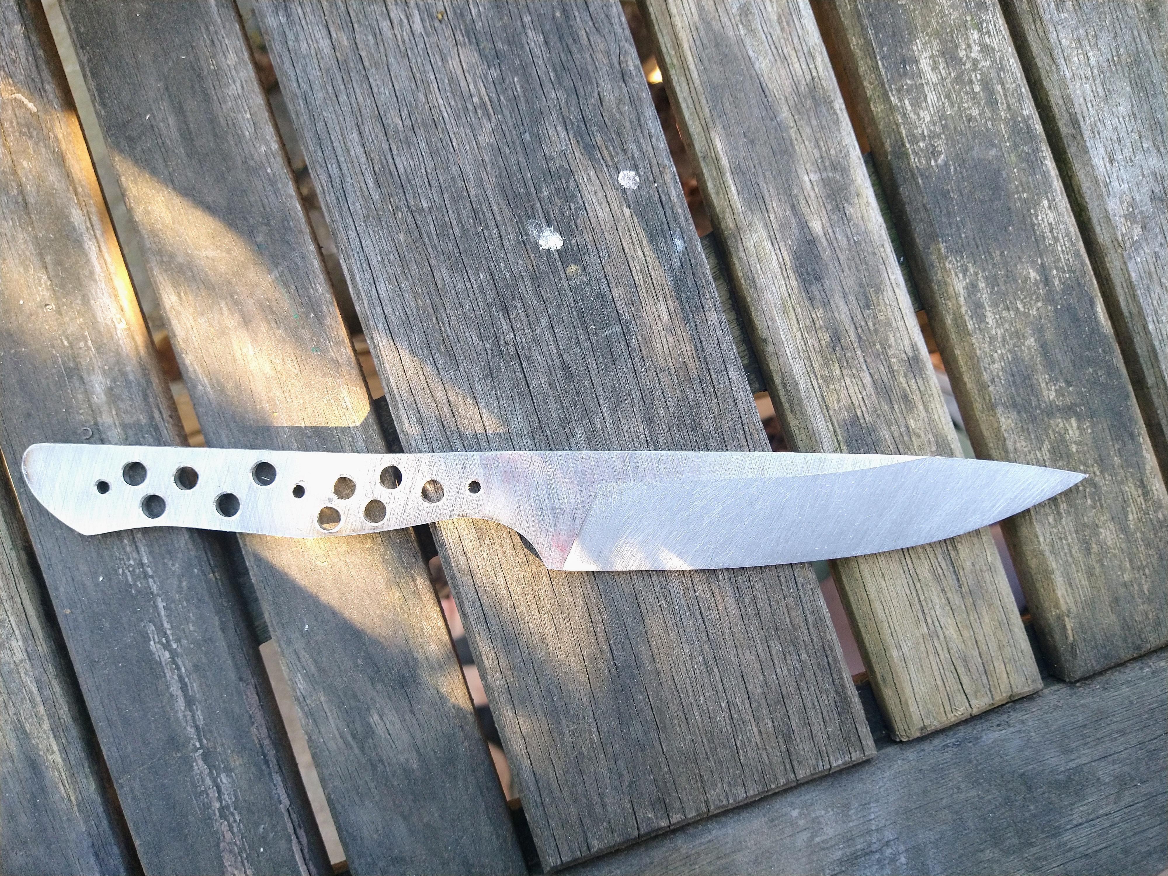Just finished filing the bevels on this knife. r/knifemaking