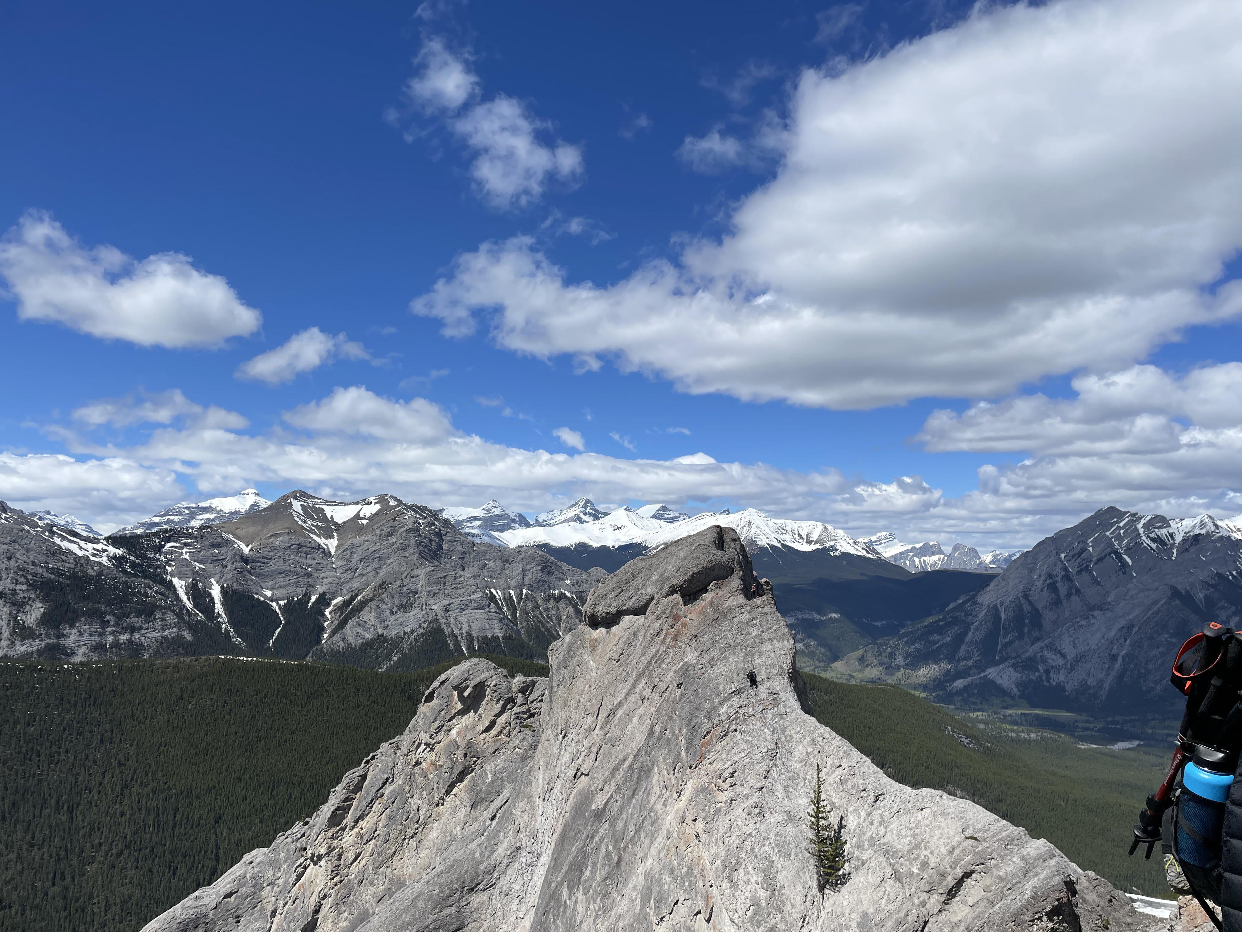 View from the top of Porcupine Ridge Kananaskis, Alberta, Canada. r